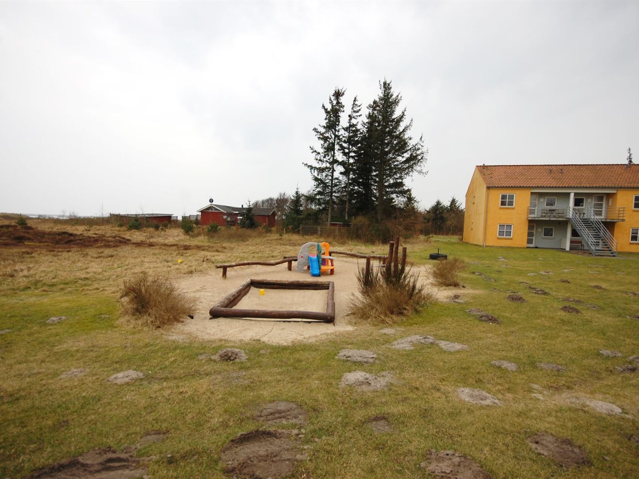 "Runhild" - 100m from the sea - Binnen
