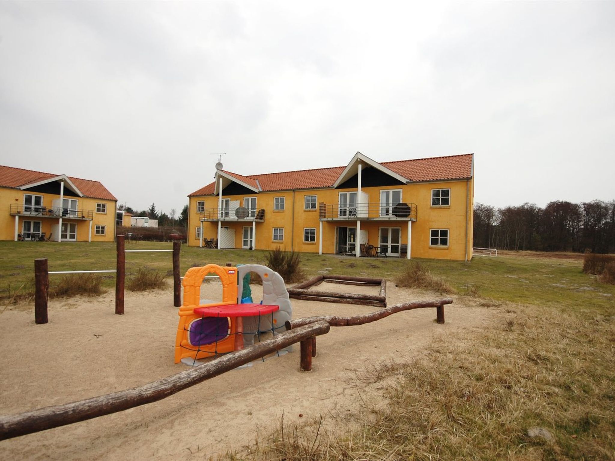 "Runhild" - 100m from the sea - Binnen
