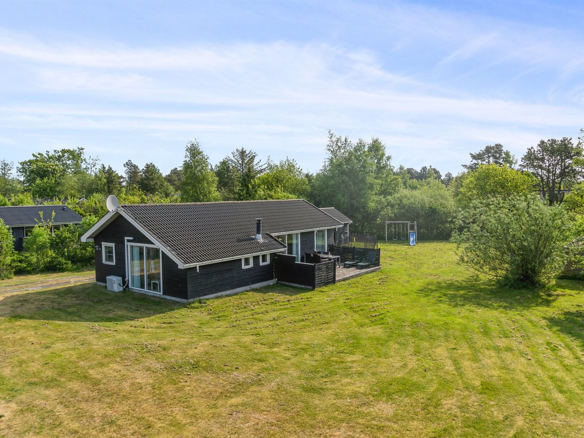 "Jil" - 750m from the sea - Outside