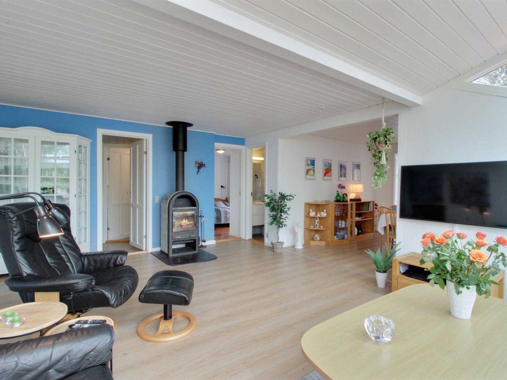 "Flora" - 150m from the sea-Binnen