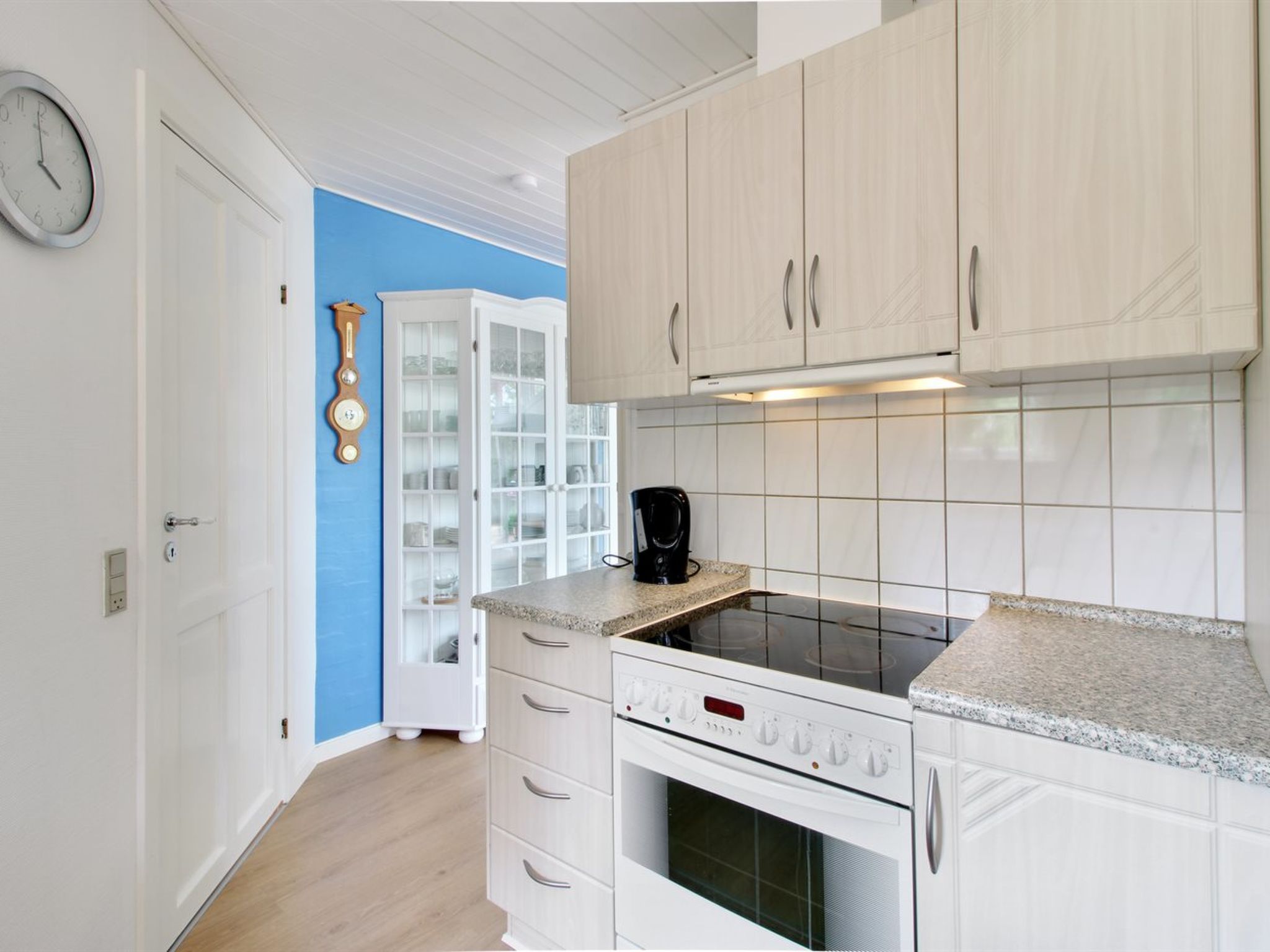 "Flora" - 150m from the sea - Inside