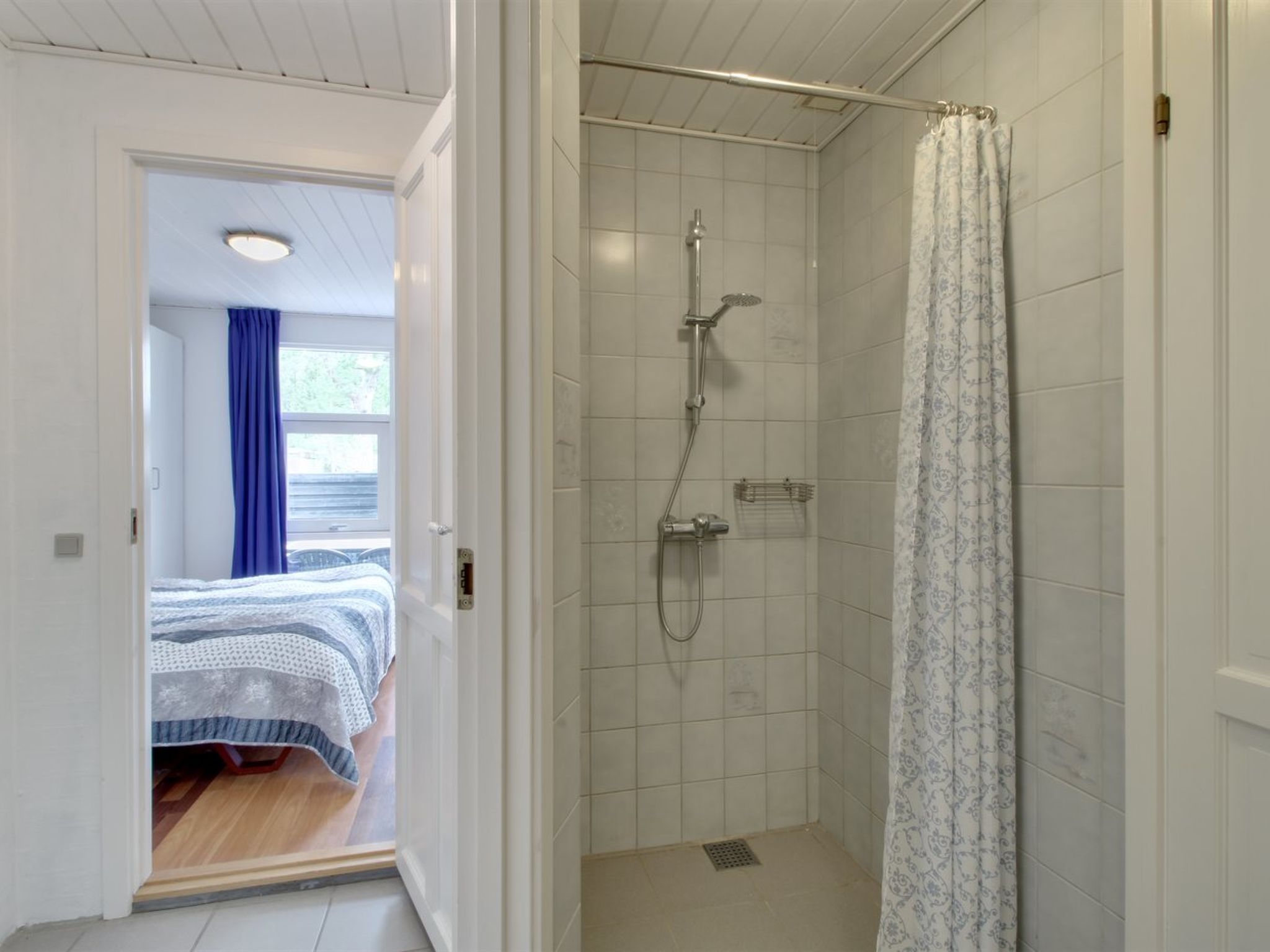 "Flora" - 150m from the sea - Inside