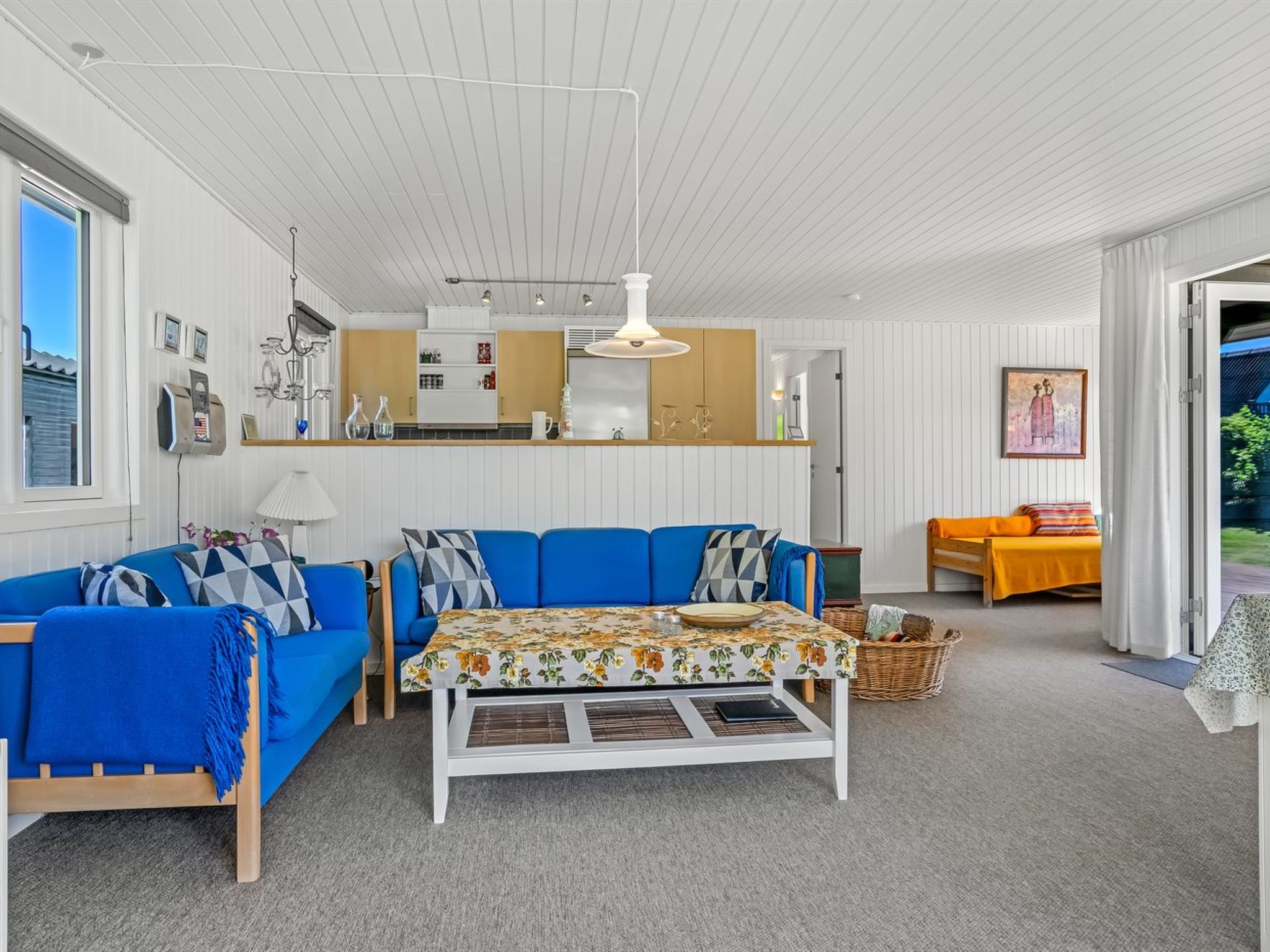 "Gunhil" - 200m from the sea-Binnen
