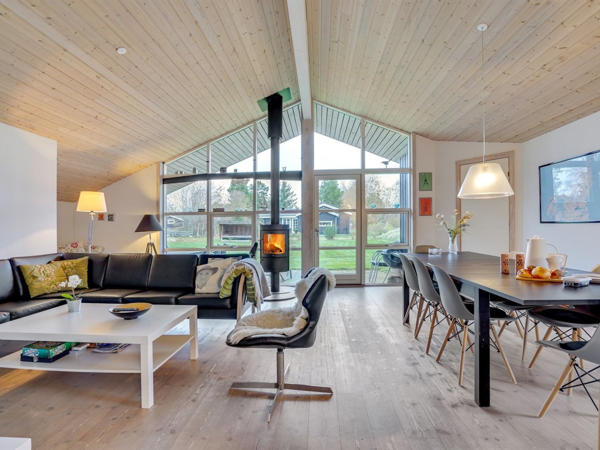 "Elni" - 900m from the sea - Buiten