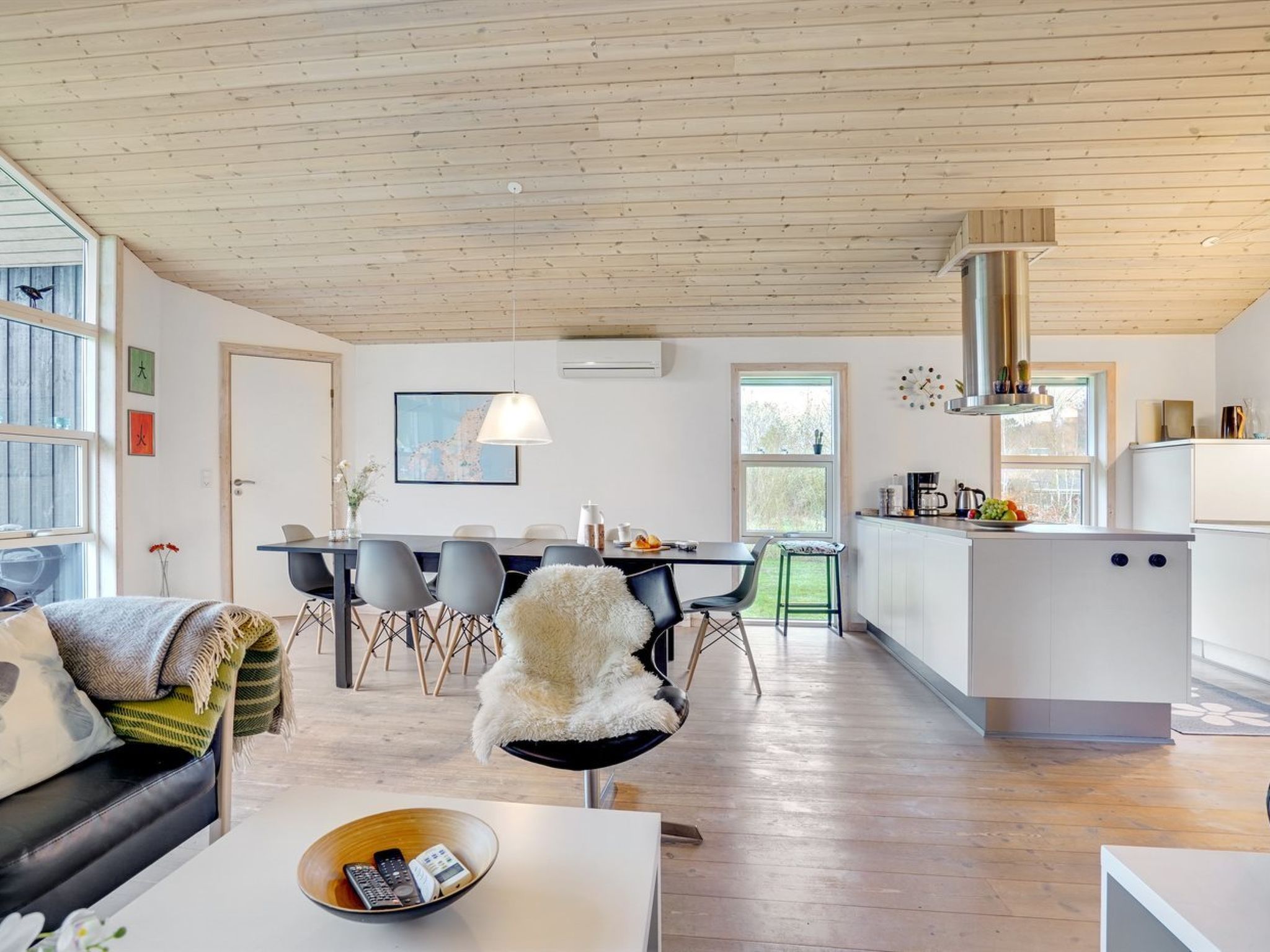 "Elni" - 900m from the sea - Binnen
