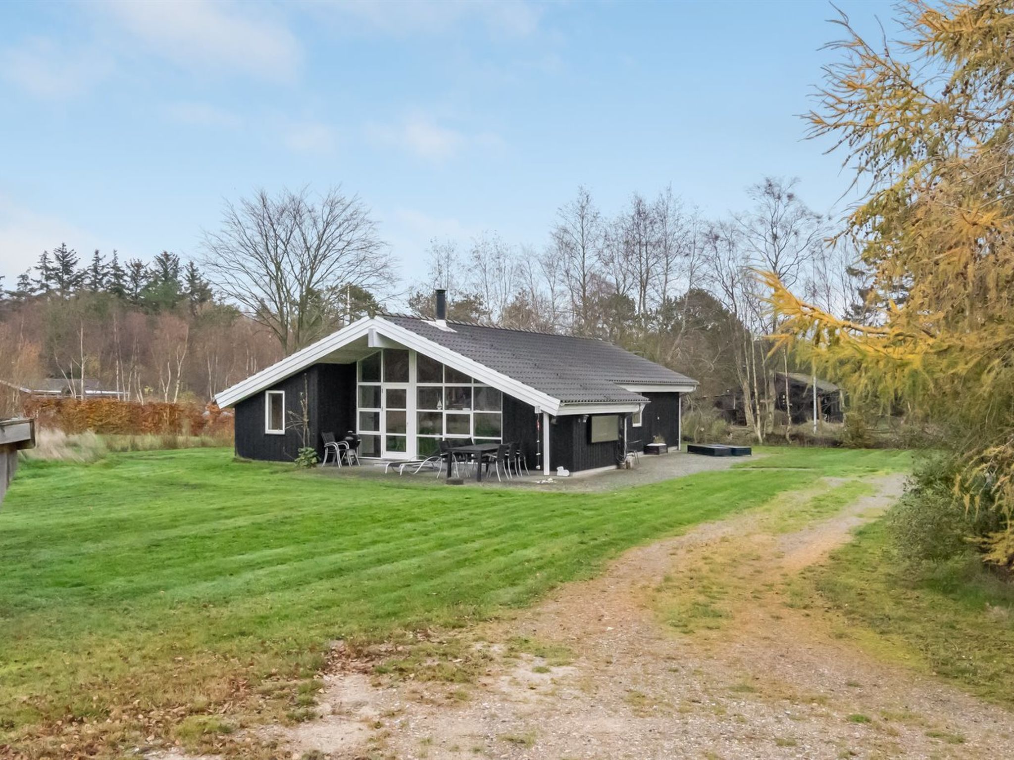 "Elni" - 900m from the sea - Buiten