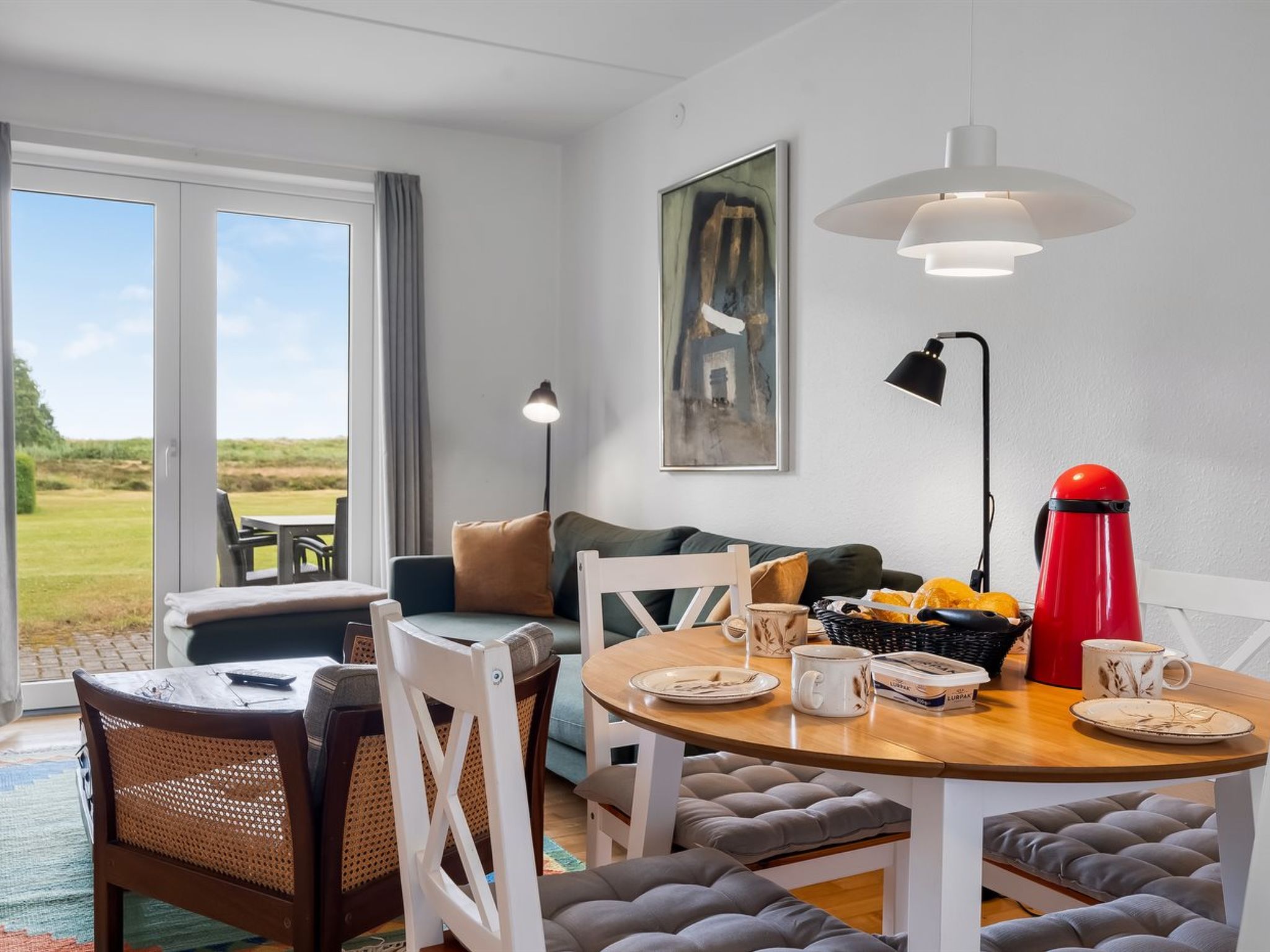 "Jyrki" - 100m from the sea - Binnen