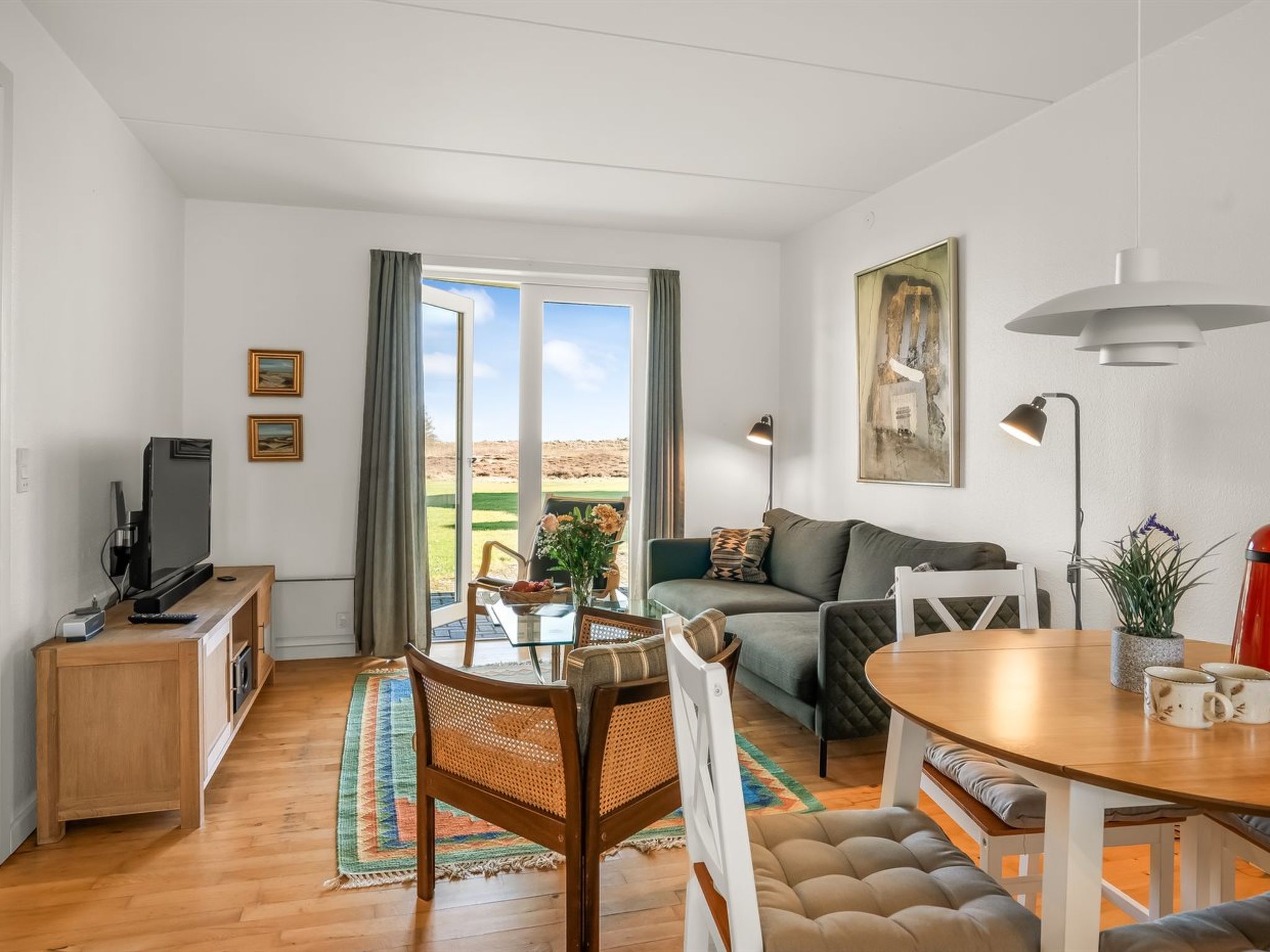 "Jyrki" - 100m from the sea-Inside