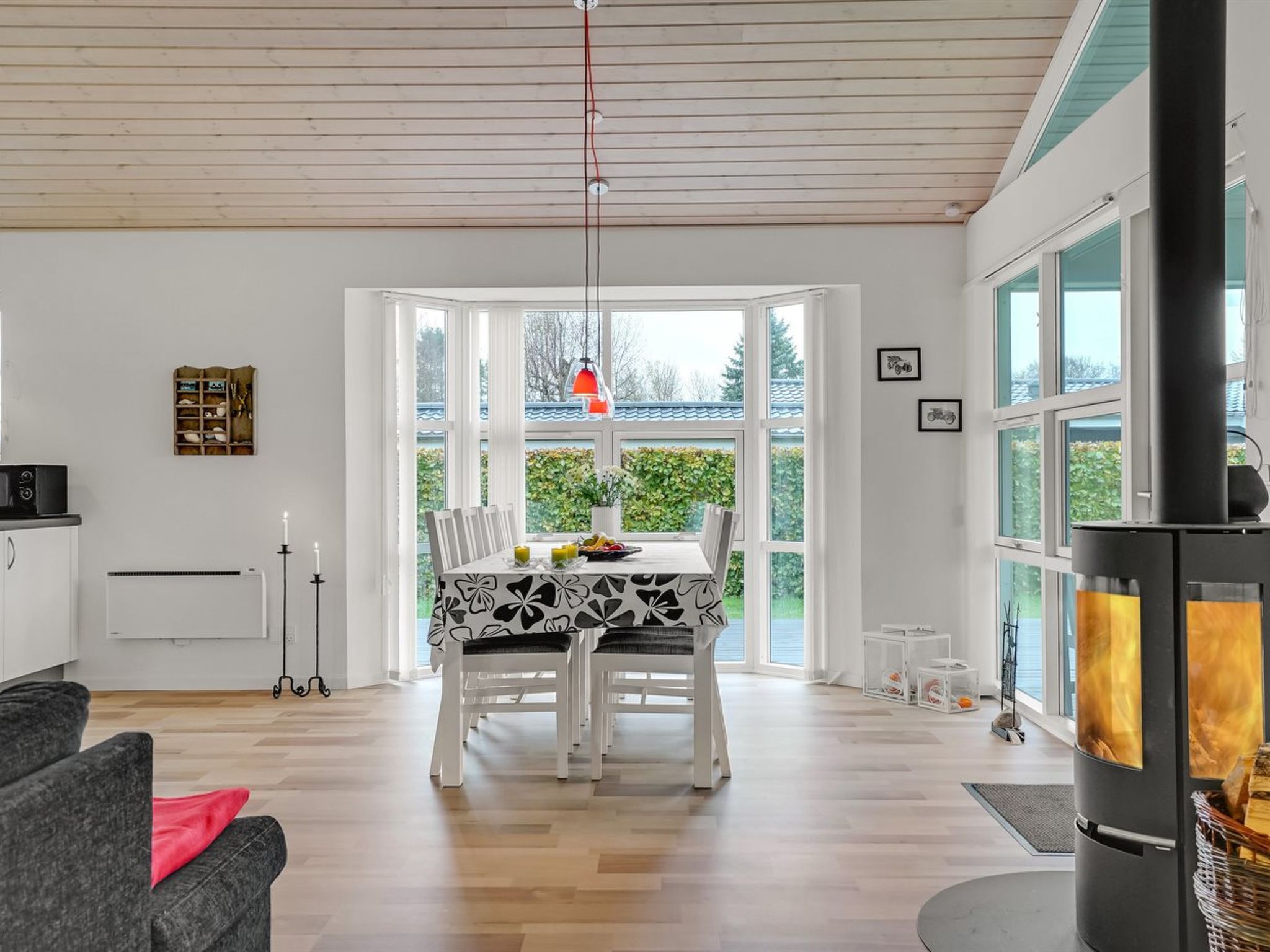 "Ayen" - 1.5km from the sea - Drinnen