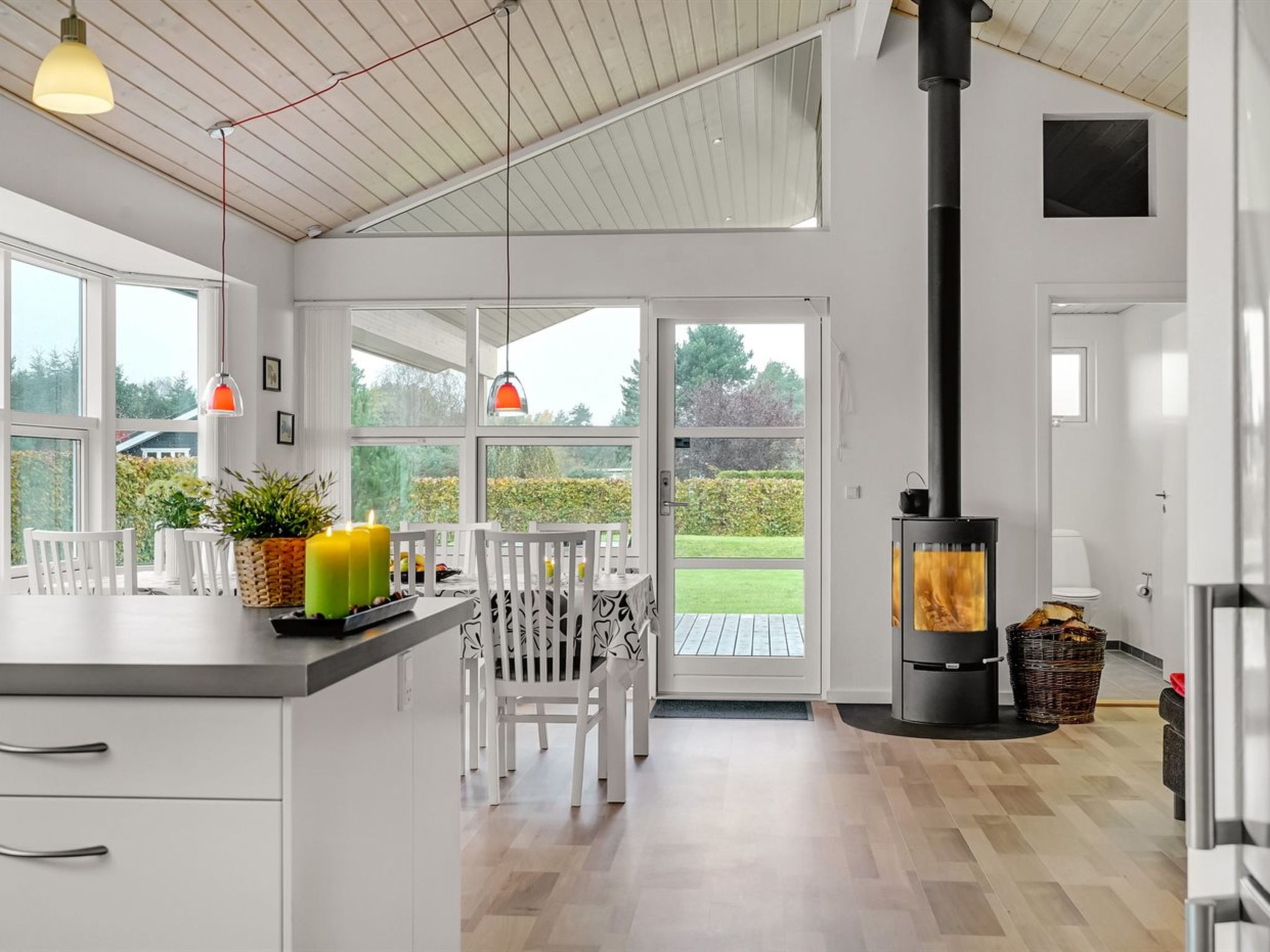 "Ayen" - 1.5km from the sea - Drinnen