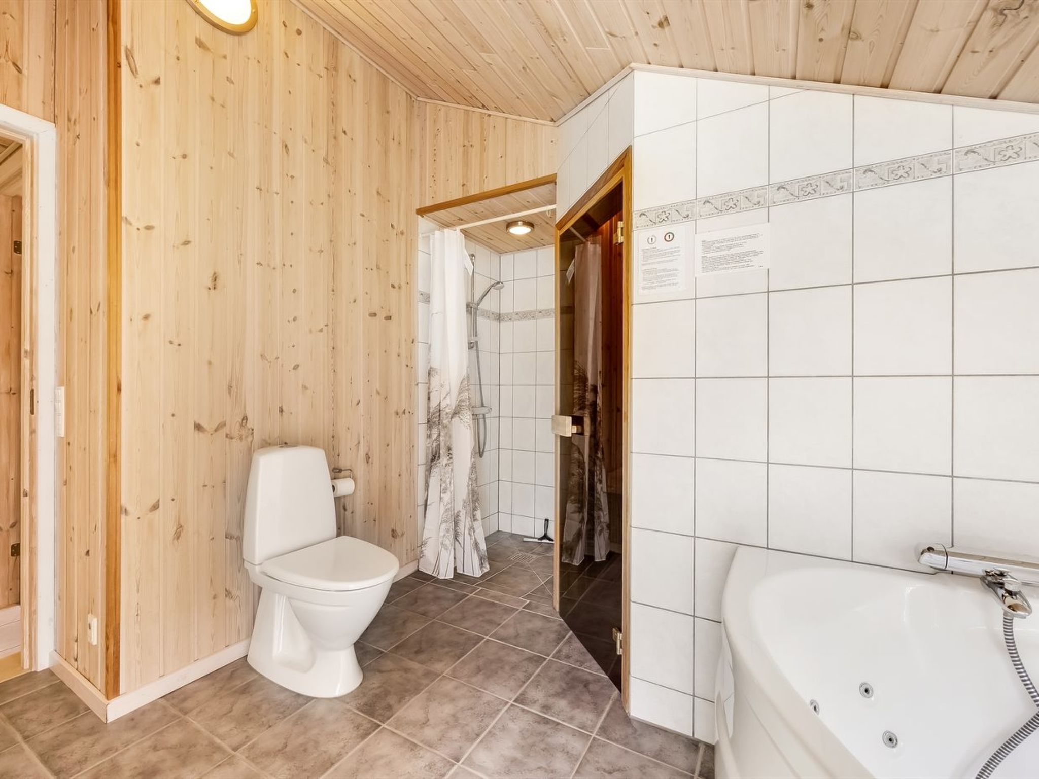 "Thorketil" - 1.1km from the sea - Binnen
