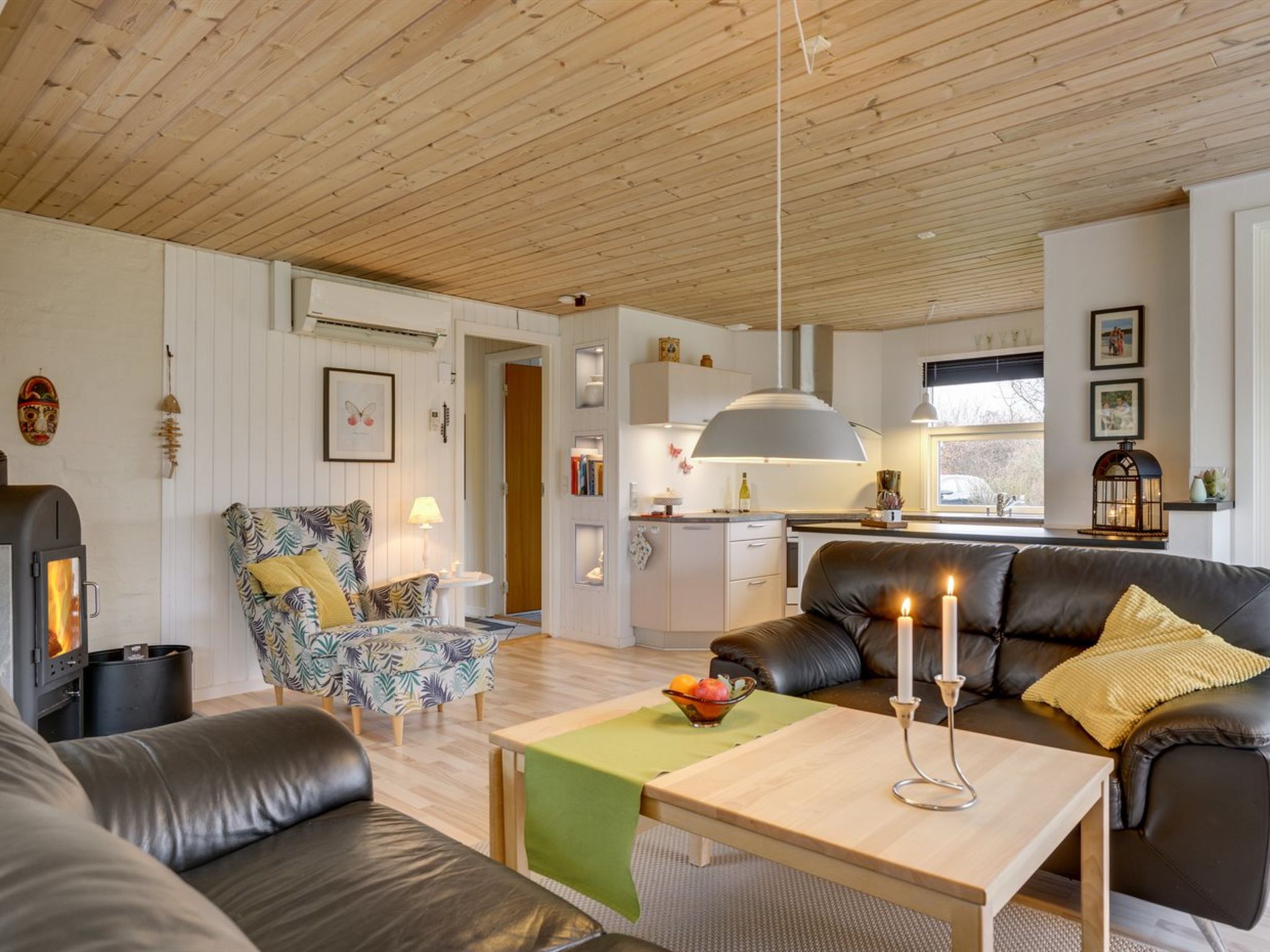 "Nico" - 1.1km from the sea-Binnen