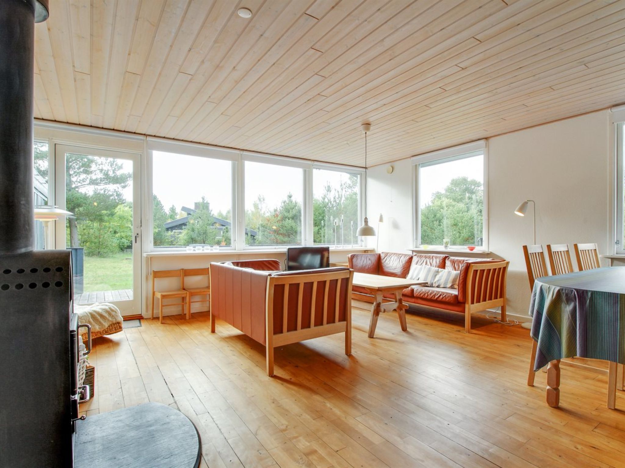 "Axeline" - 850m from the sea-Binnen