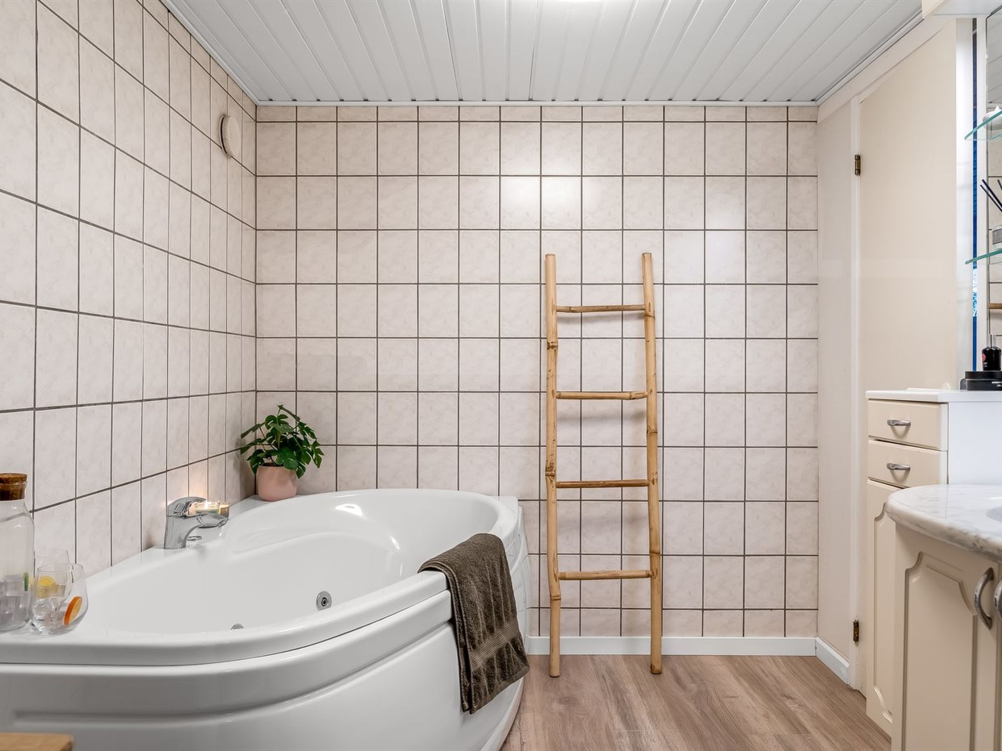 "Otso" - 200m from the sea - Drinnen