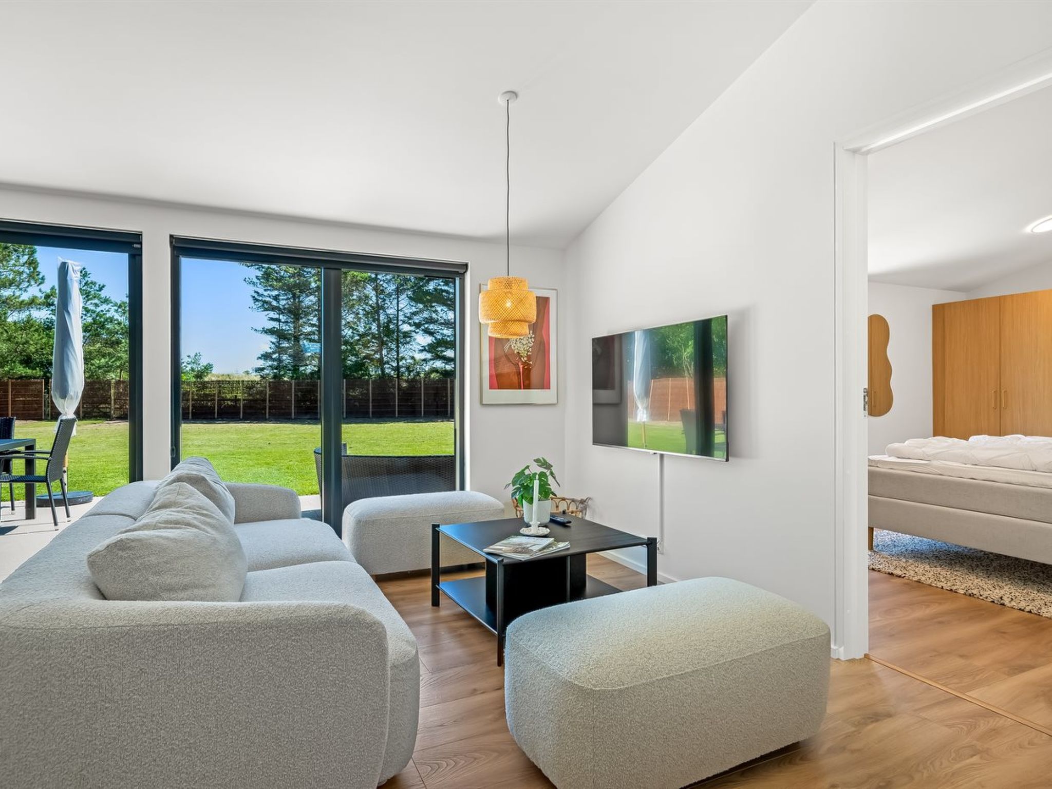 "Fay" - 25m from the sea