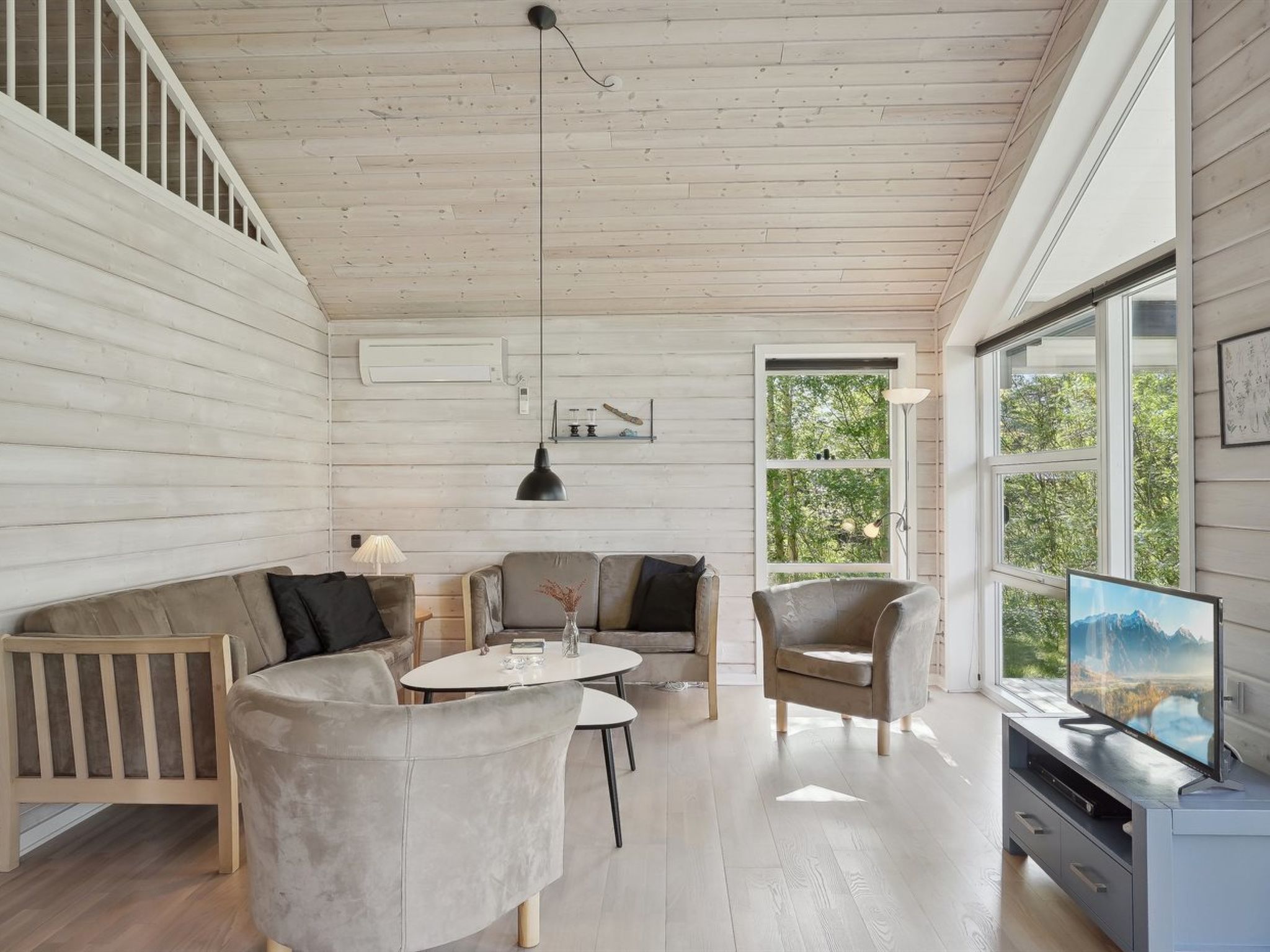 "Hejdi" - 350m from the sea-Binnen