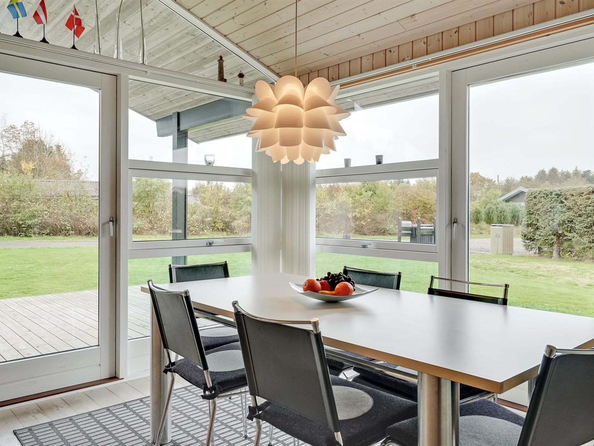 "Tayler" - 1.8km from the sea - Binnen