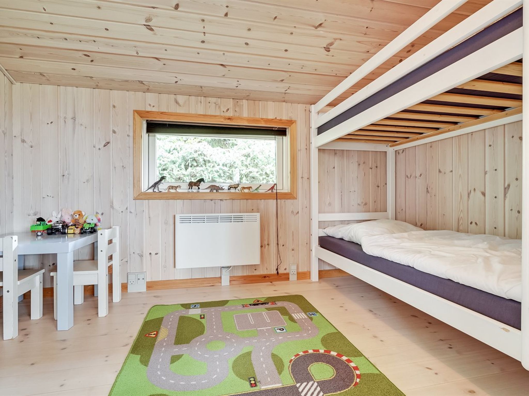 "Tayler" - 1.8km from the sea - Binnen