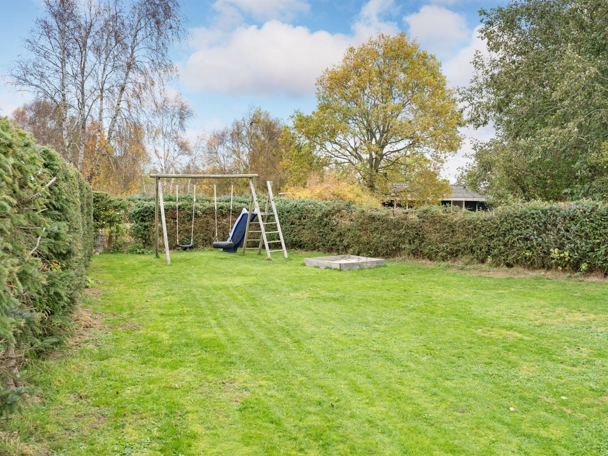 "Tayler" - 1.8km from the sea - Buiten