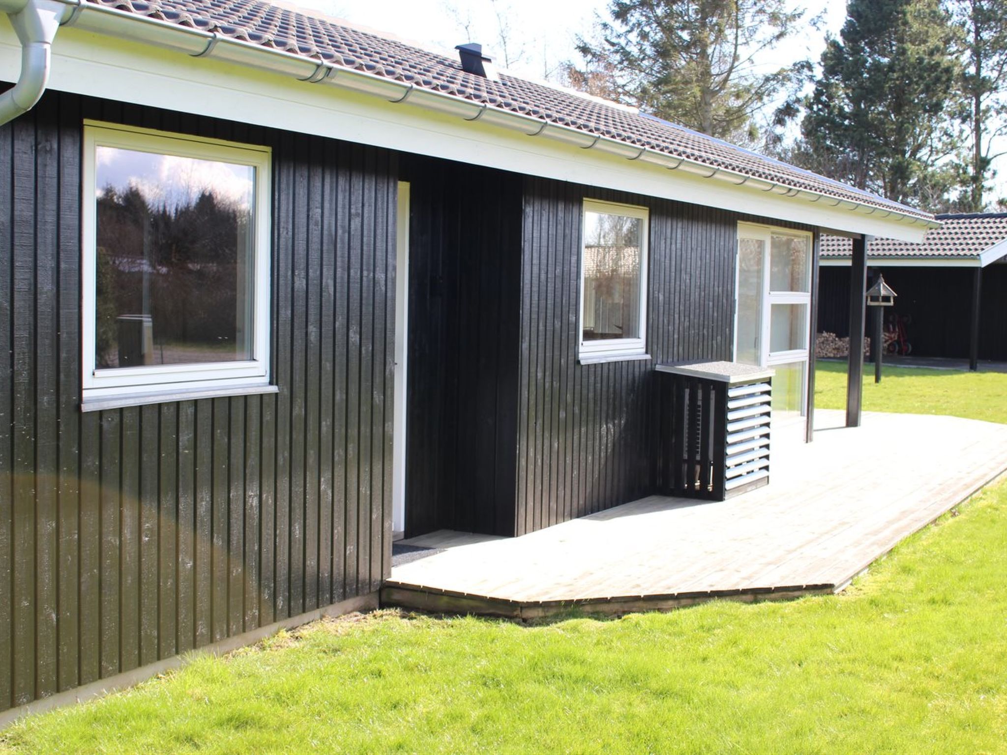 "Tayler" - 1.8km from the sea - Buiten