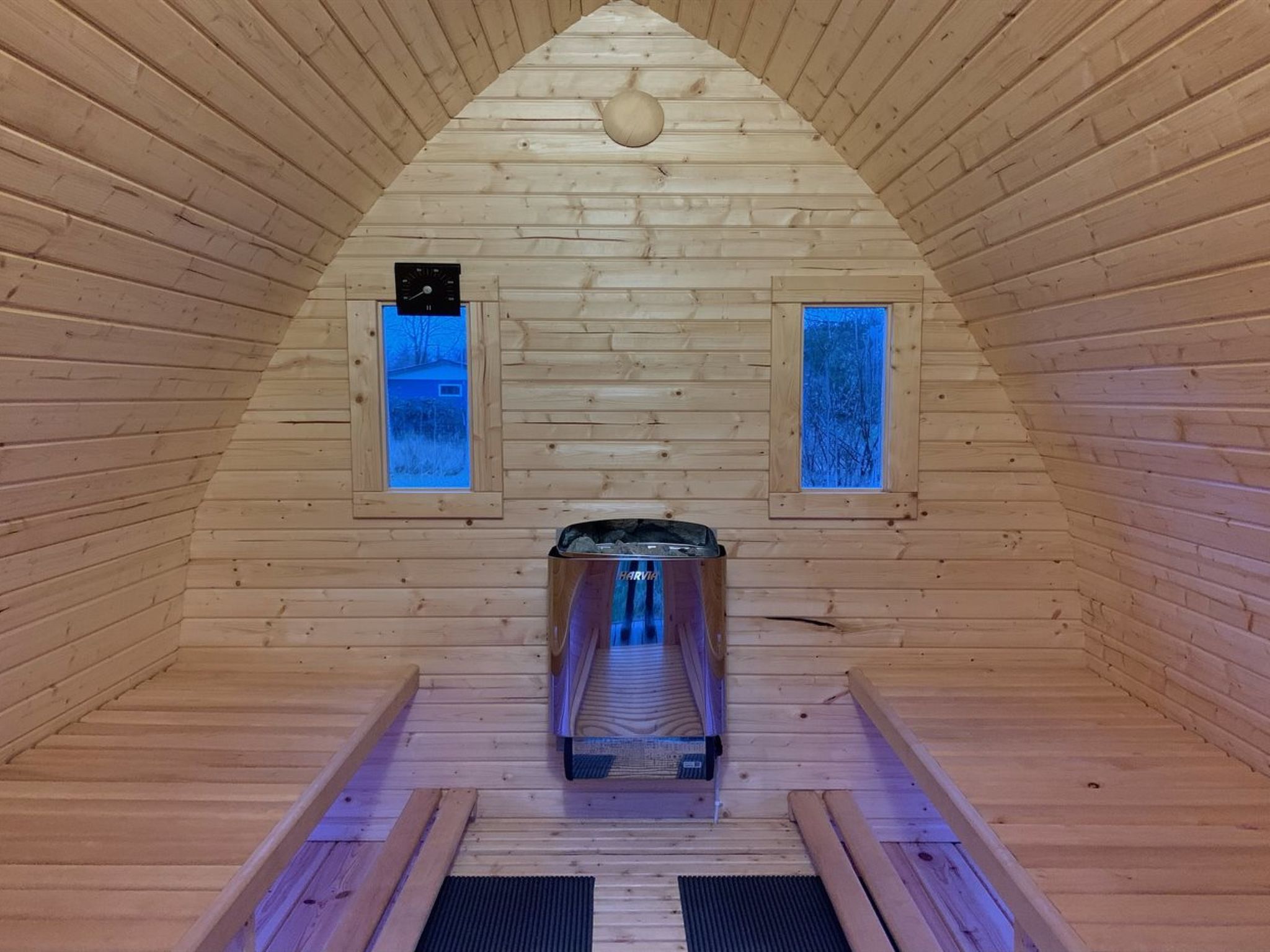 "Ingalise" - 500m from the sea - Binnen