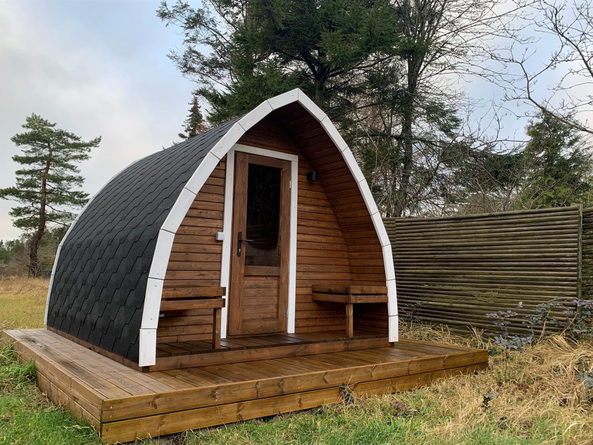 "Ingalise" - 500m from the sea - Binnen