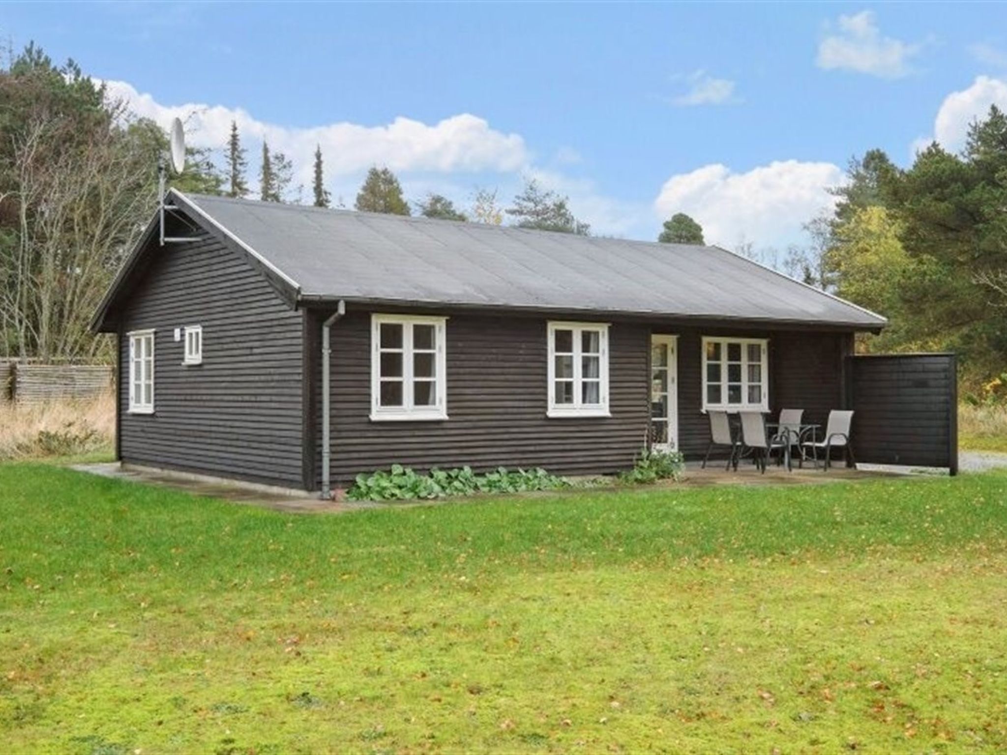 "Ingalise" - 500m from the sea - Buiten