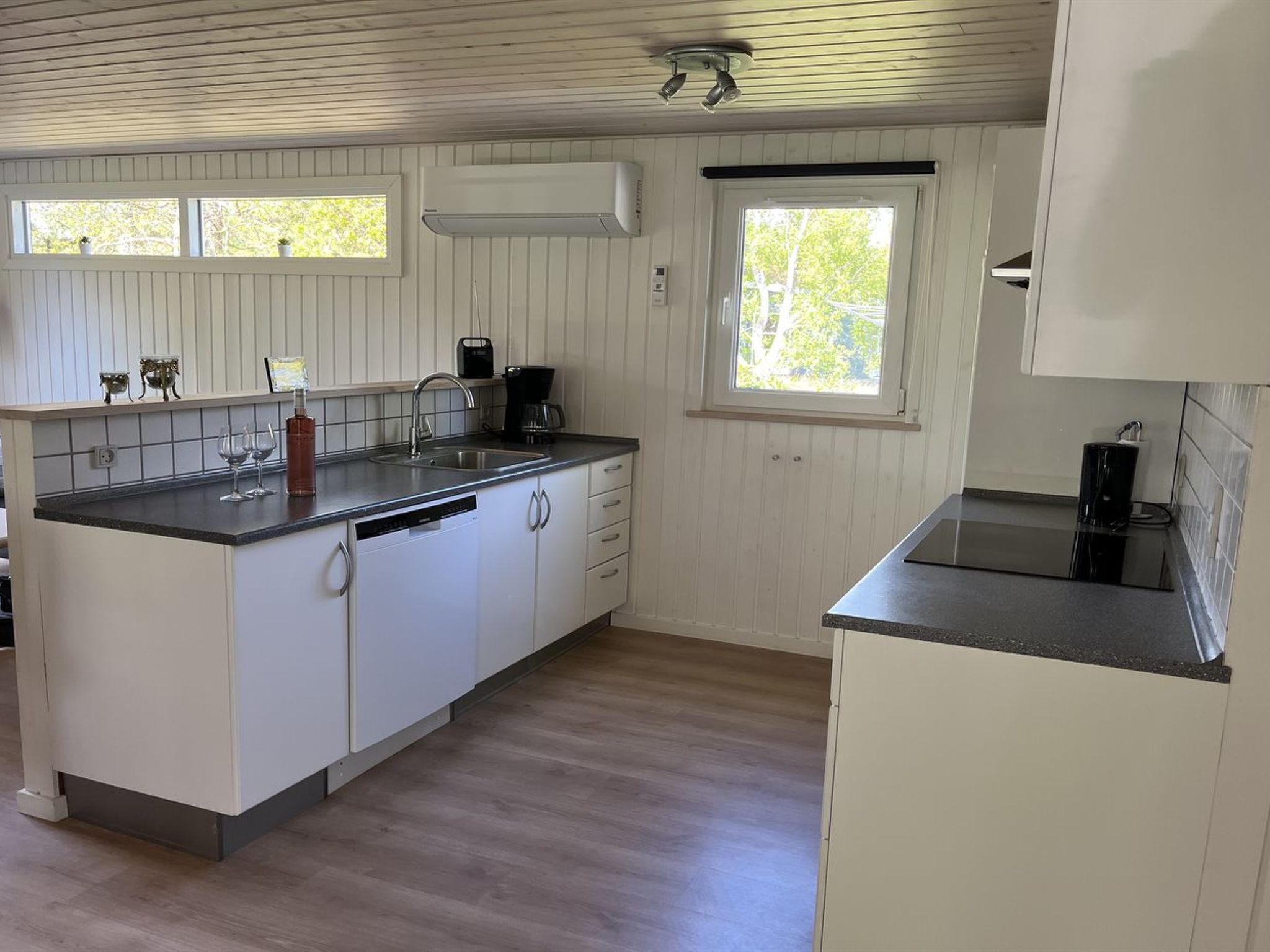 "Meline" - 350m from the sea - Binnen