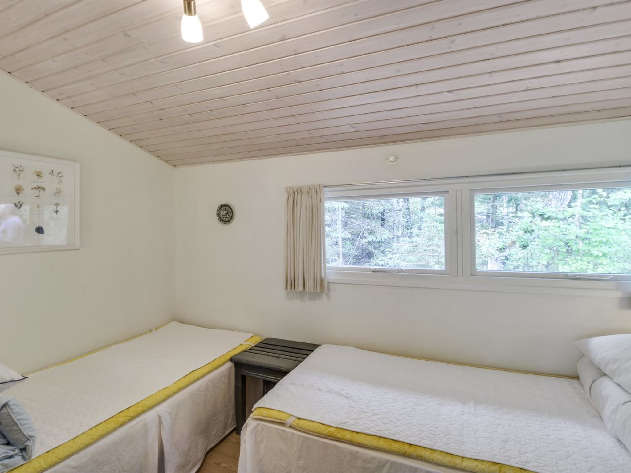 "Chrissie" - 150m from the sea - Inside
