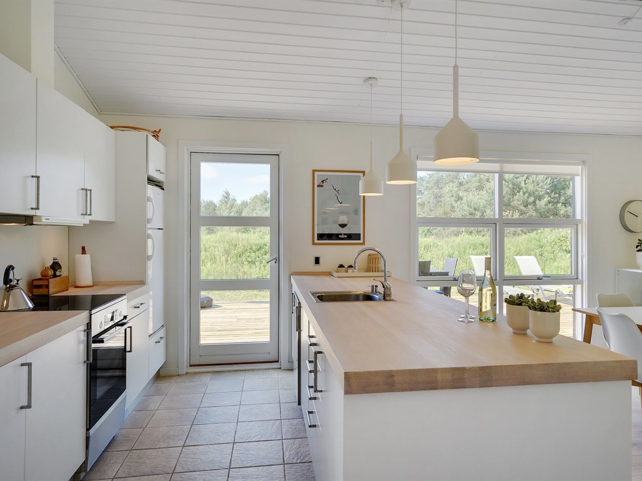 "Veiko" - 1.2km from the sea-Binnen