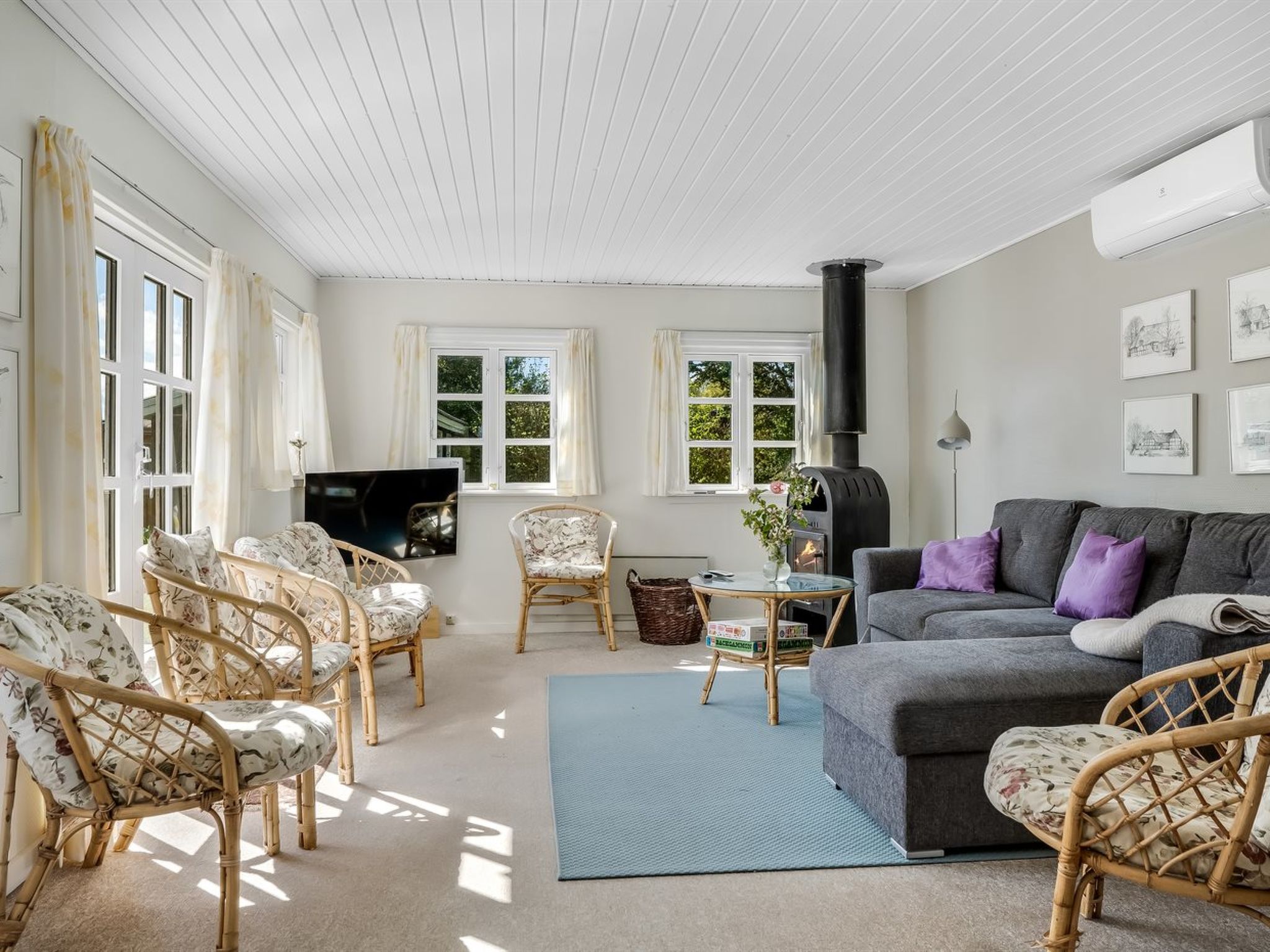"Ingobert" - 50m from the sea-Inside