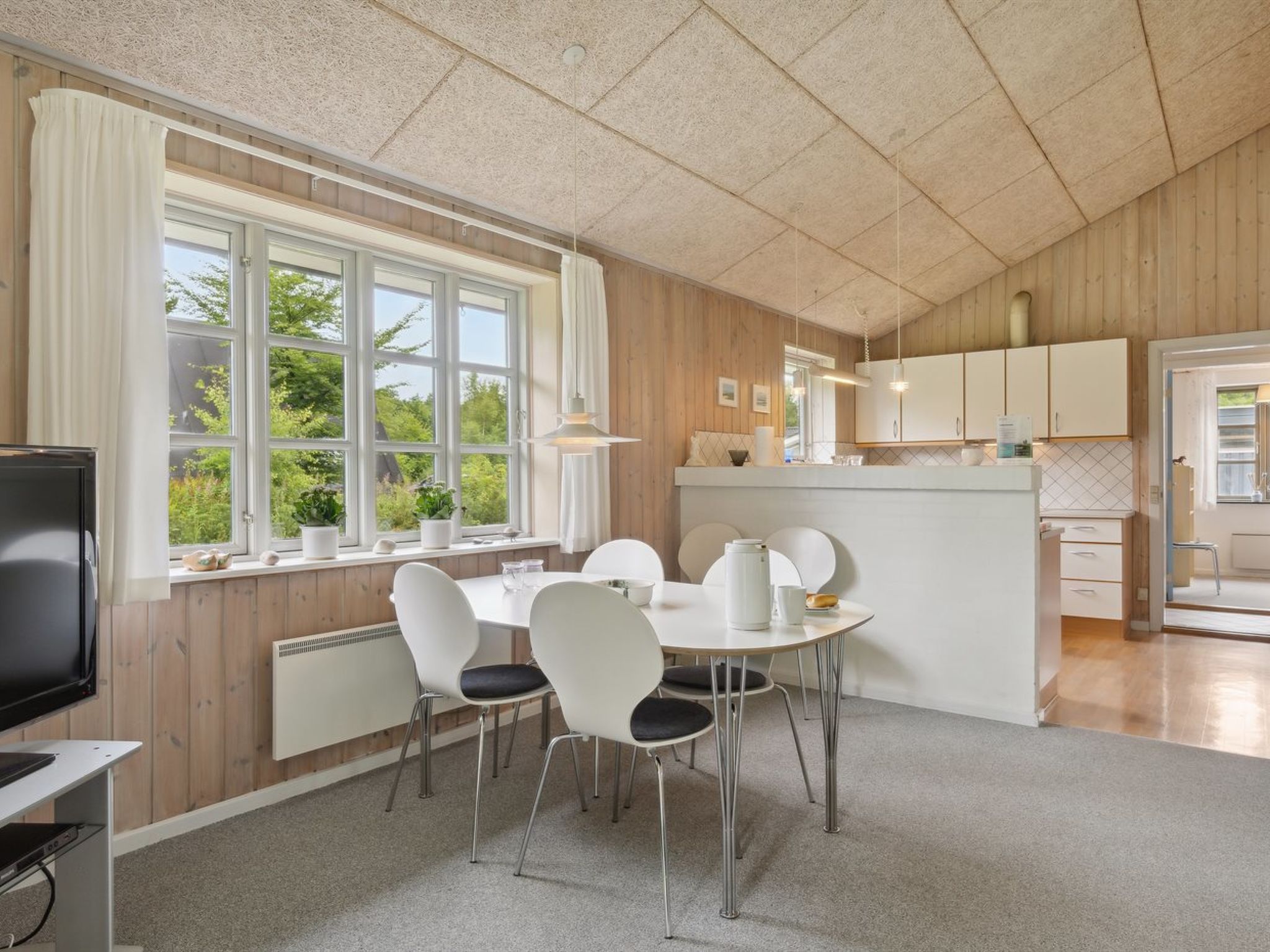 "Henny" - 1.5km from the sea-Binnen