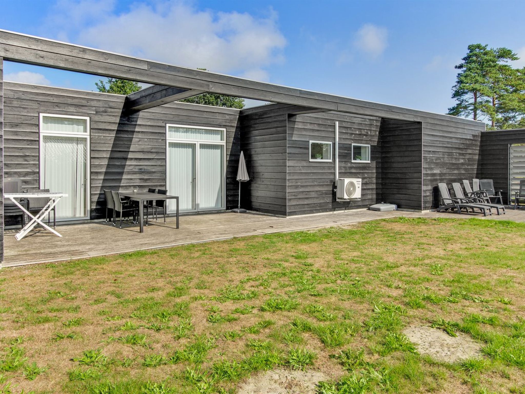 "Edda" - 400m from the sea
