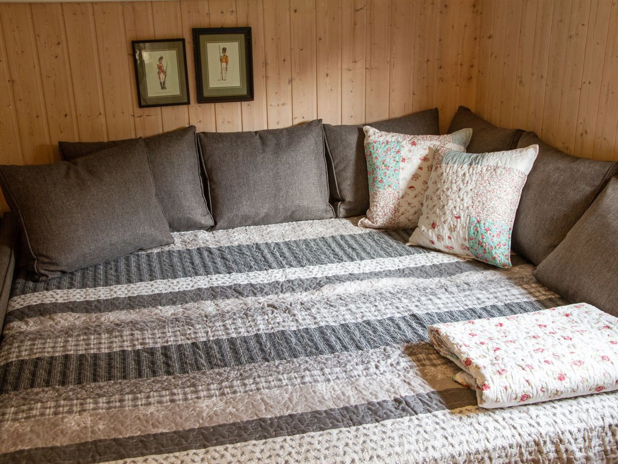 "Hielm" - 1km from the sea - Binnen