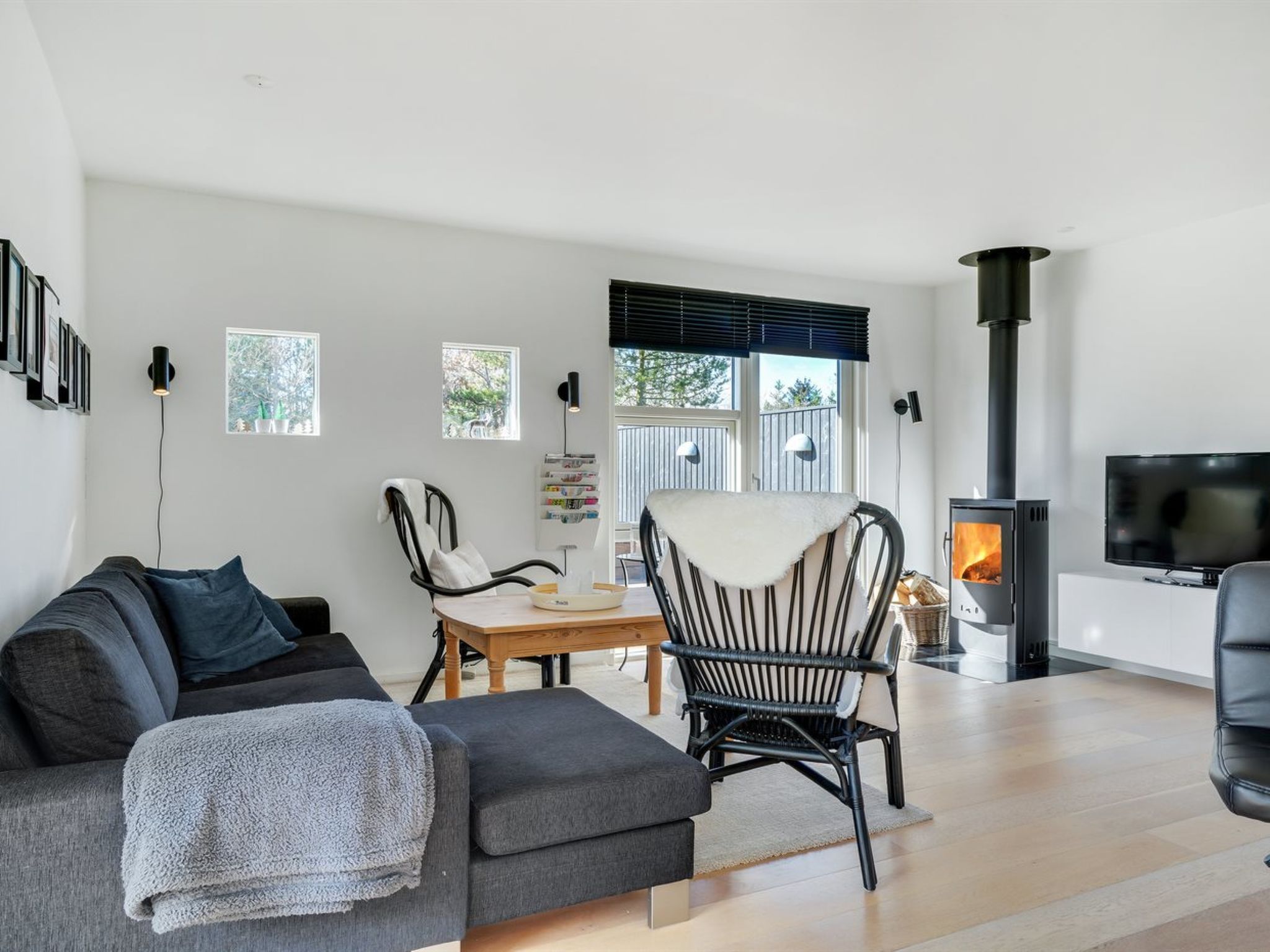 "Rosmarie" - 600m from the sea-Binnen