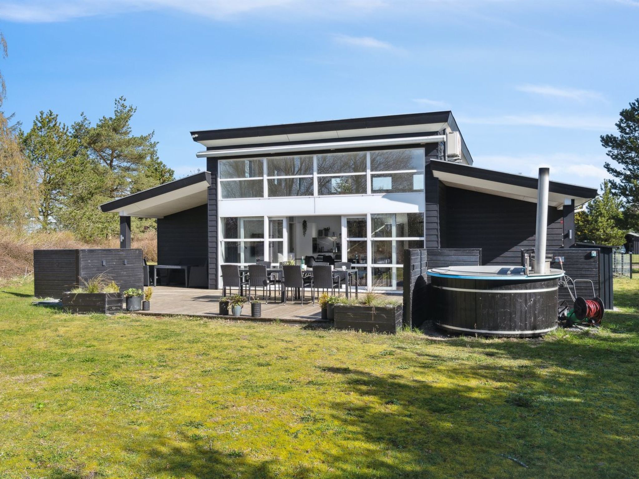 "Todor" - 1.1km from the sea-Buiten