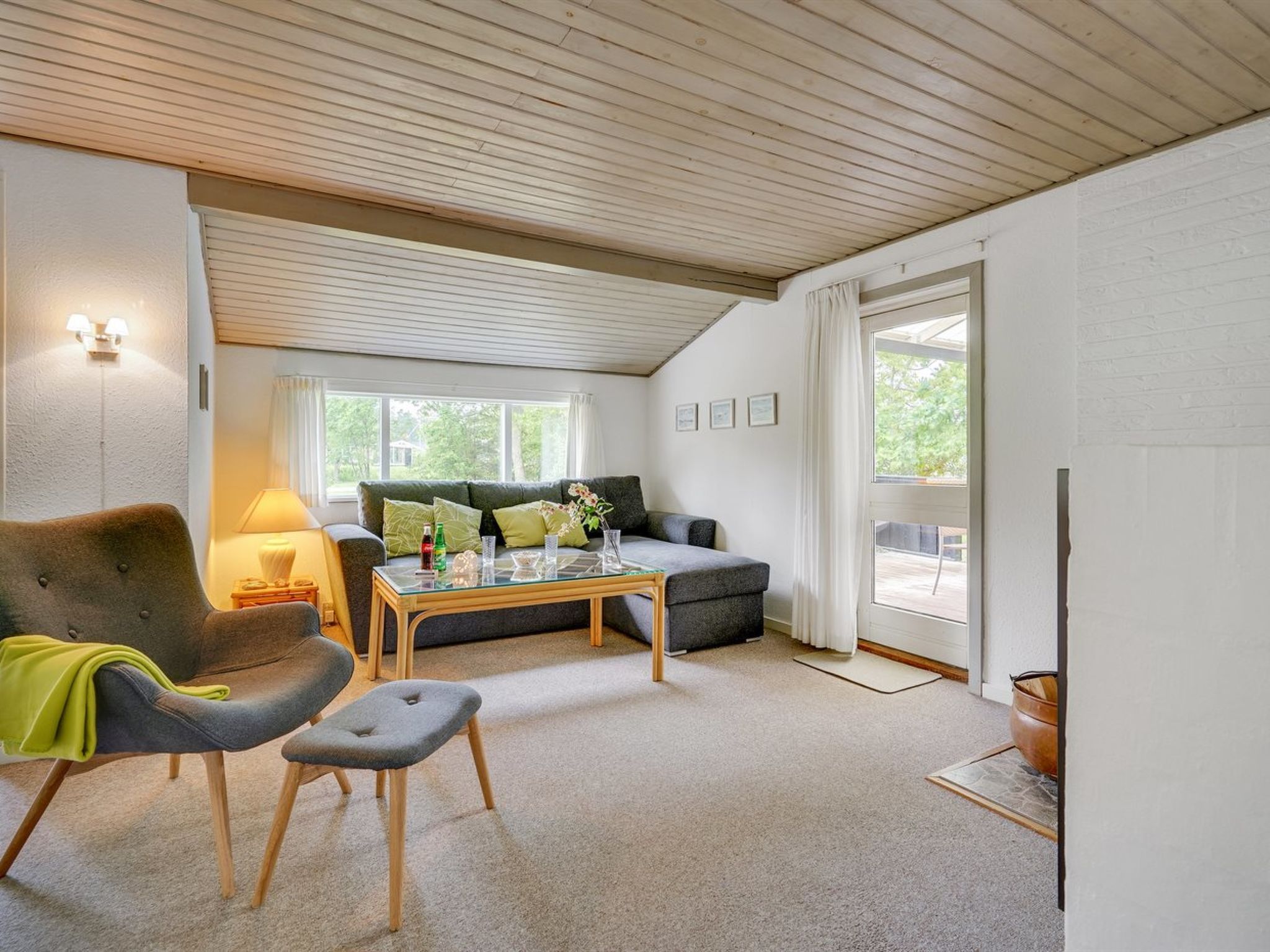 "Erikgine" - 170m from the sea-Inside