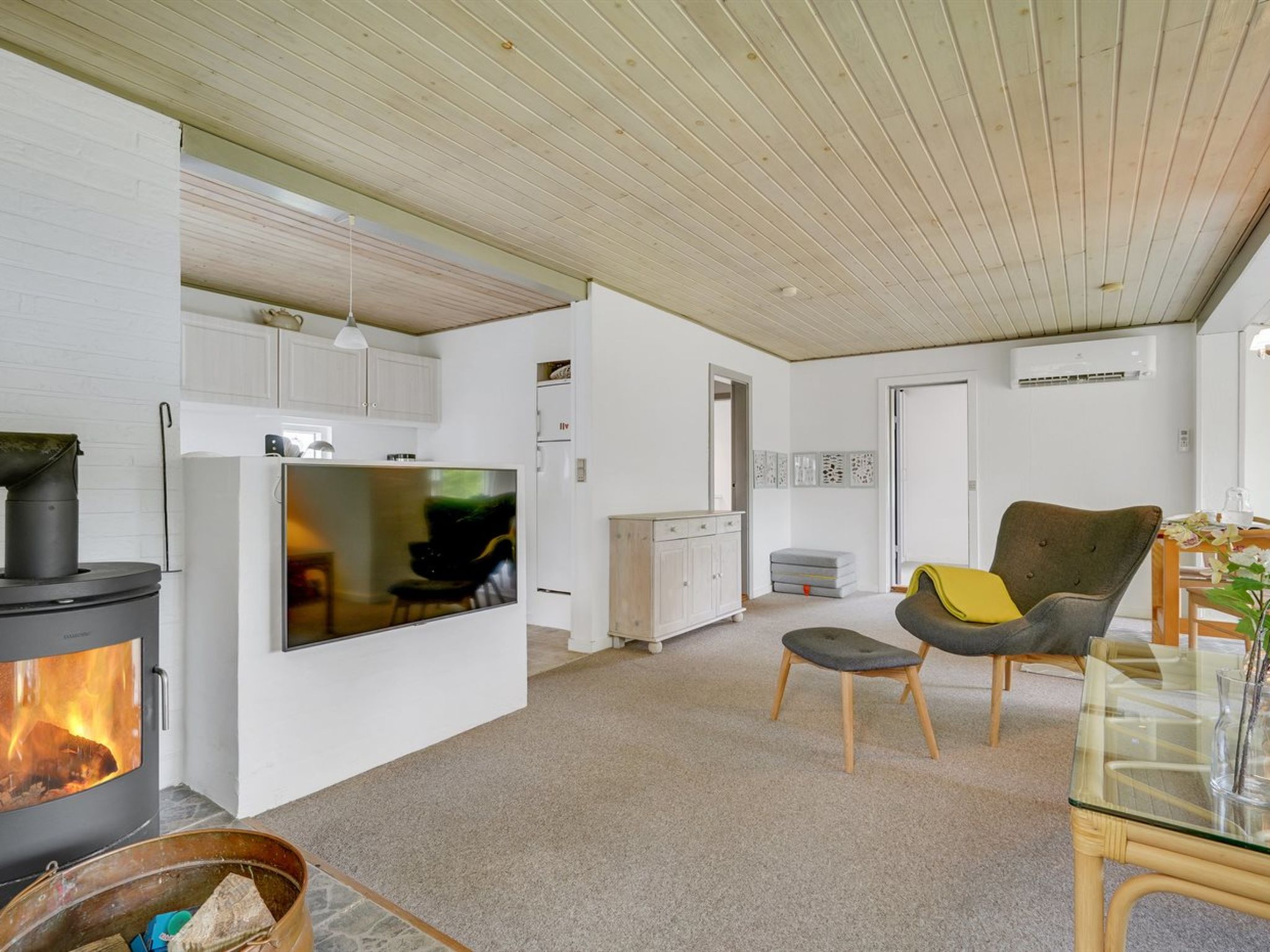 "Erikgine" - 170m from the sea-Inside