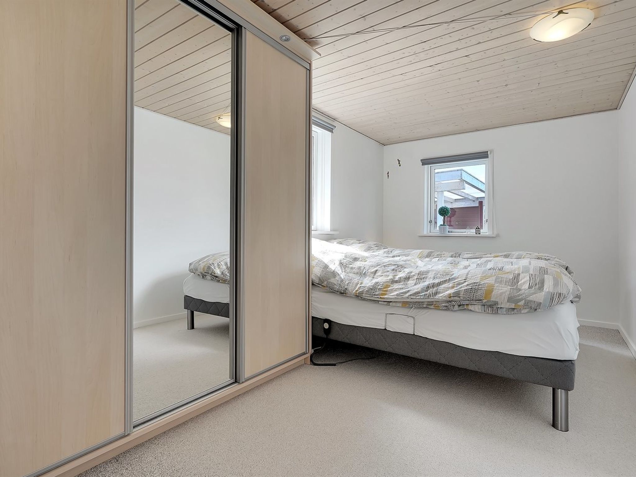 "Mina" - 1.4km from the sea - Binnen