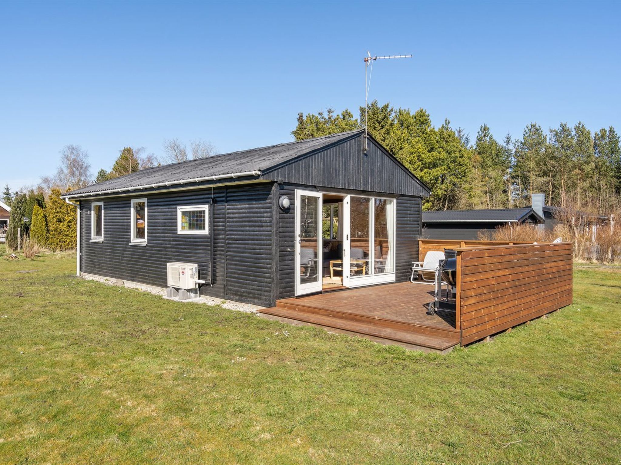 "Julla" - 1.5km from the sea - Buiten