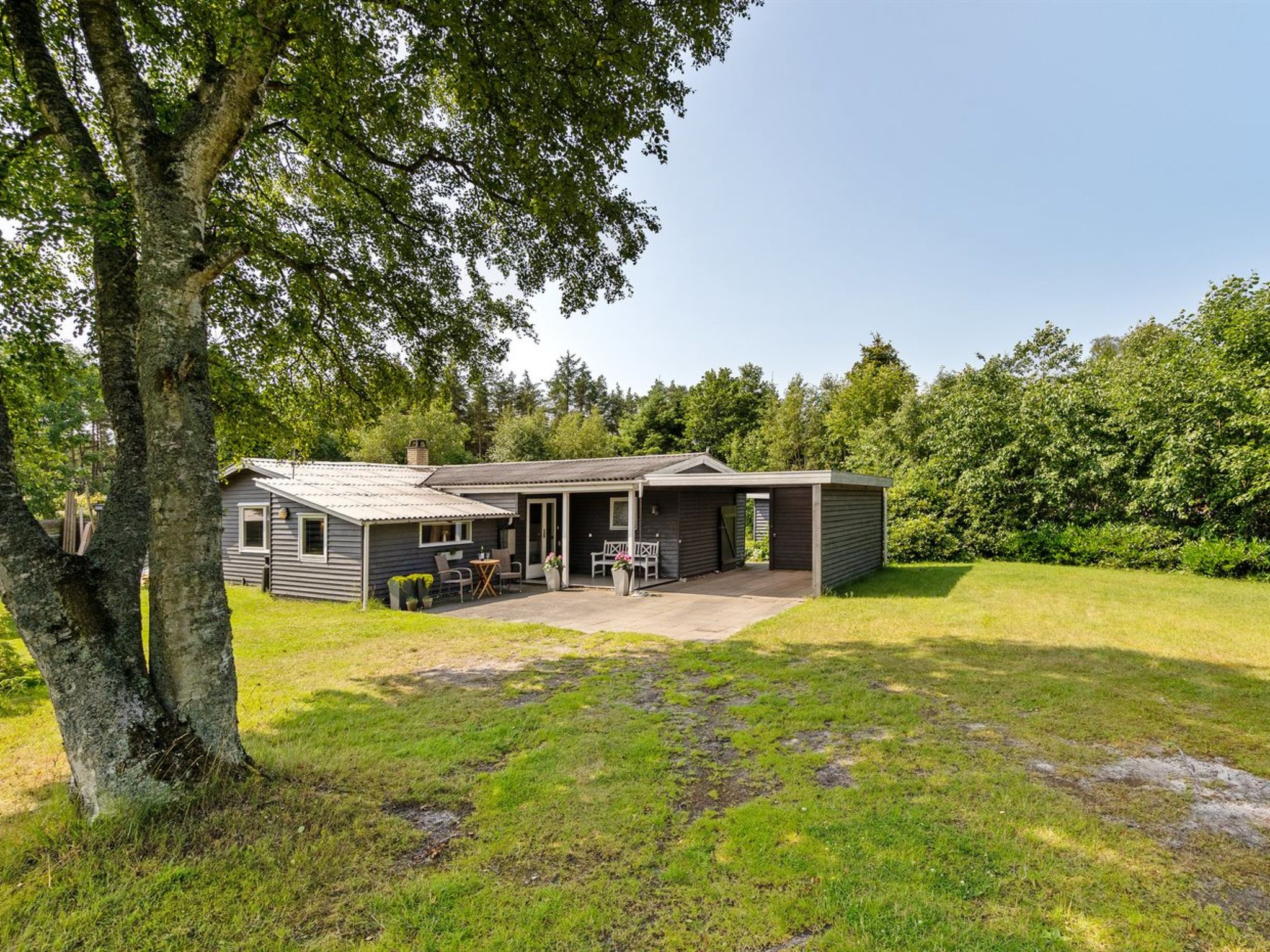 "Rudi" - 450m from the sea