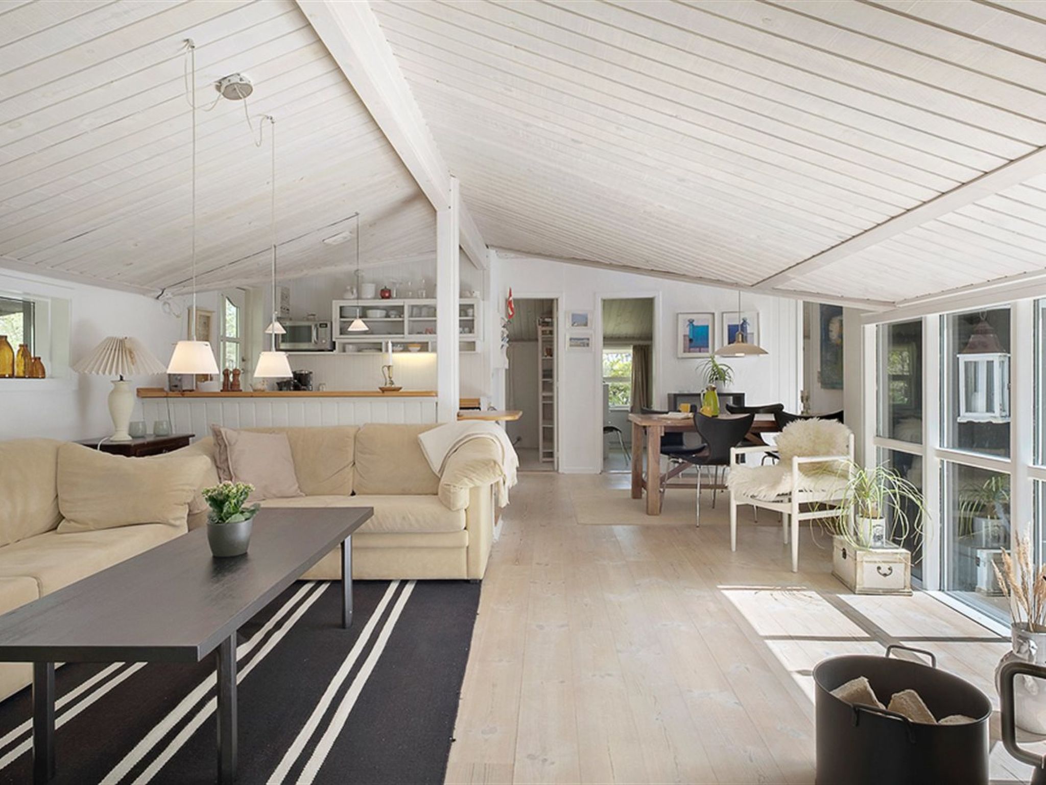 "Amabel" - 200m from the sea-Dedans