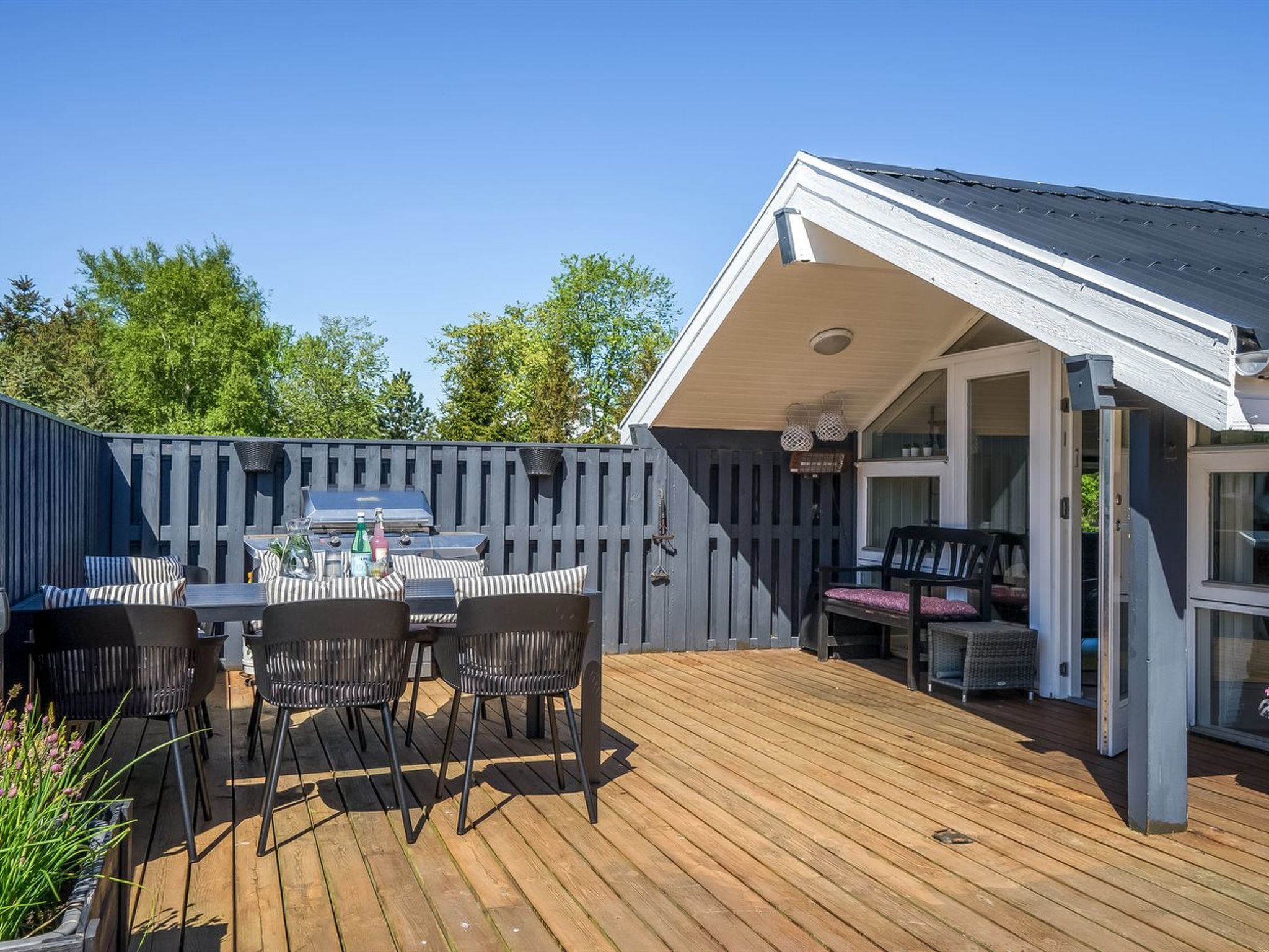 "Bryti" - 500m from the sea - Buiten