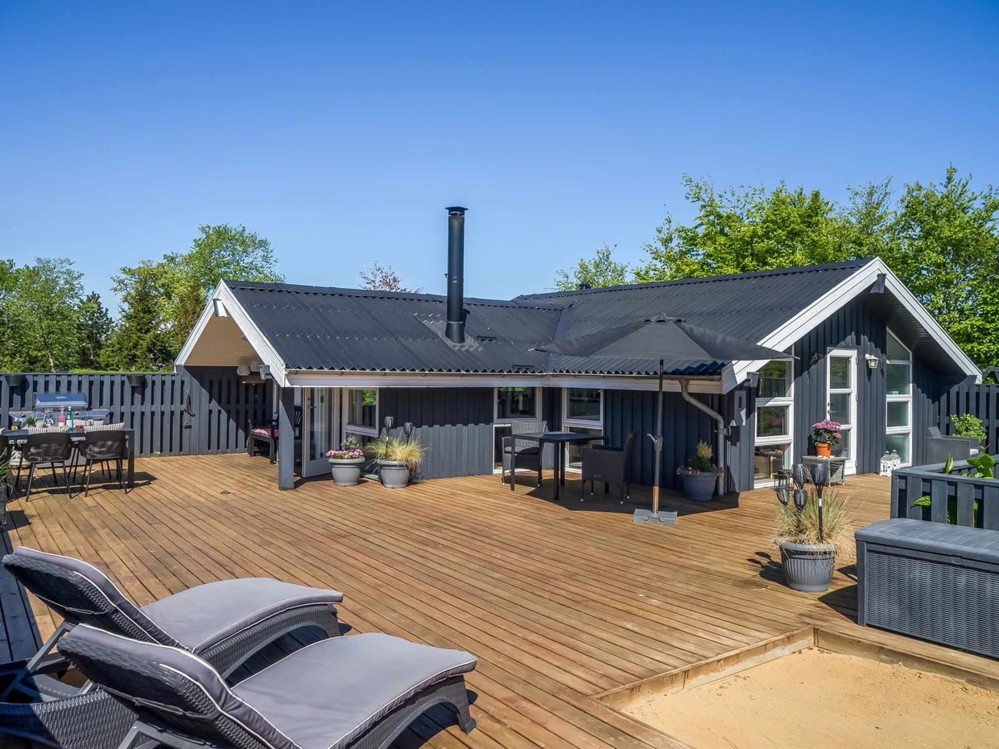 "Bryti" - 500m from the sea - Buiten