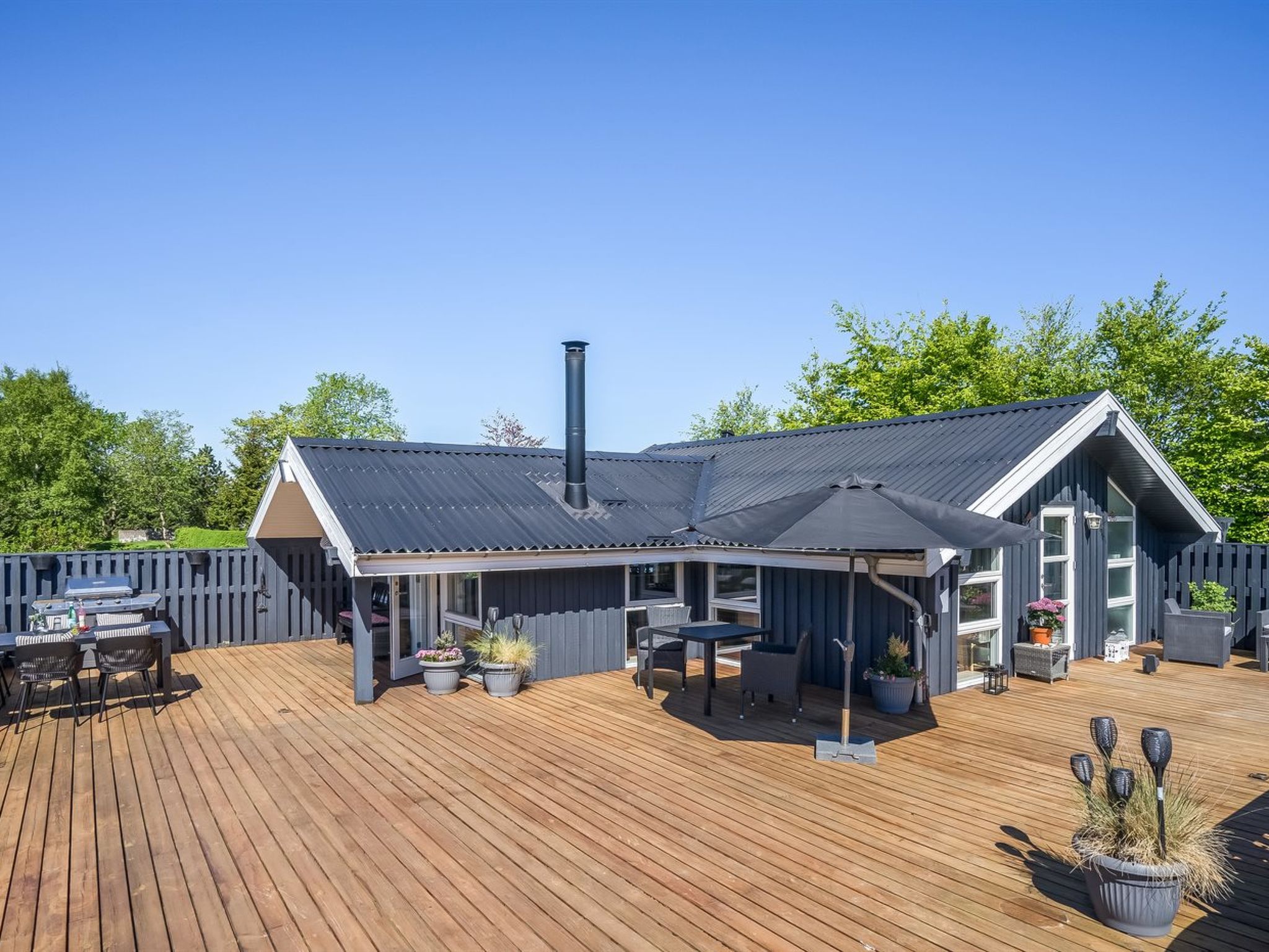 "Bryti" - 500m from the sea - Buiten