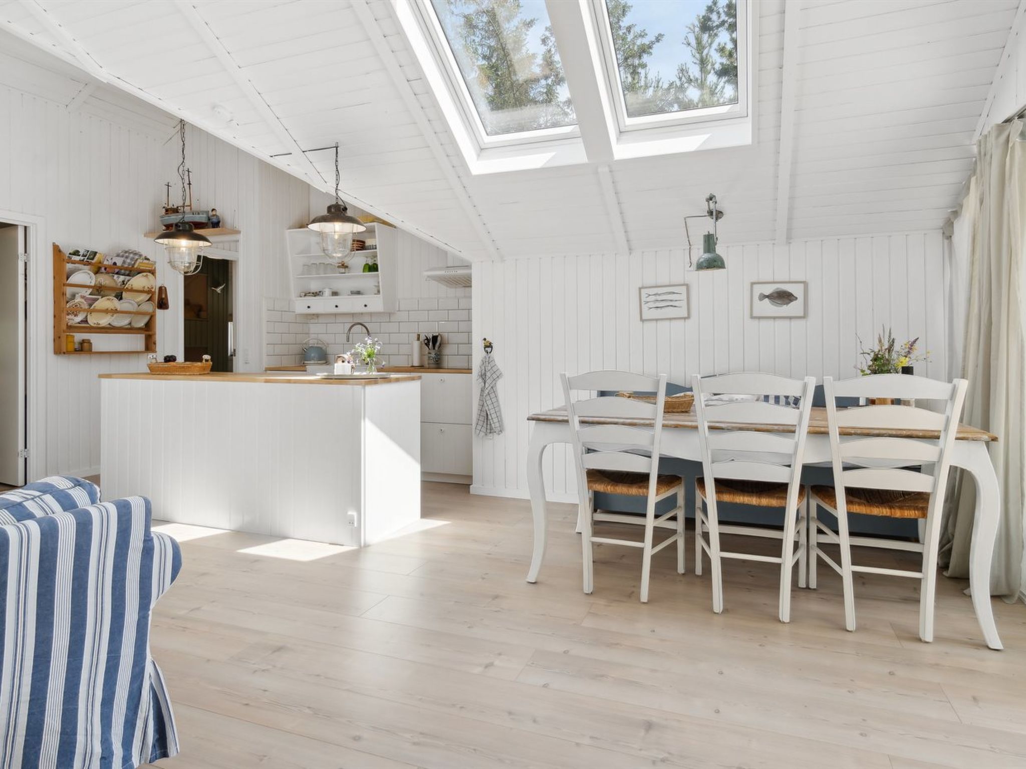 Photo of "Vivan" - 300m from the sea