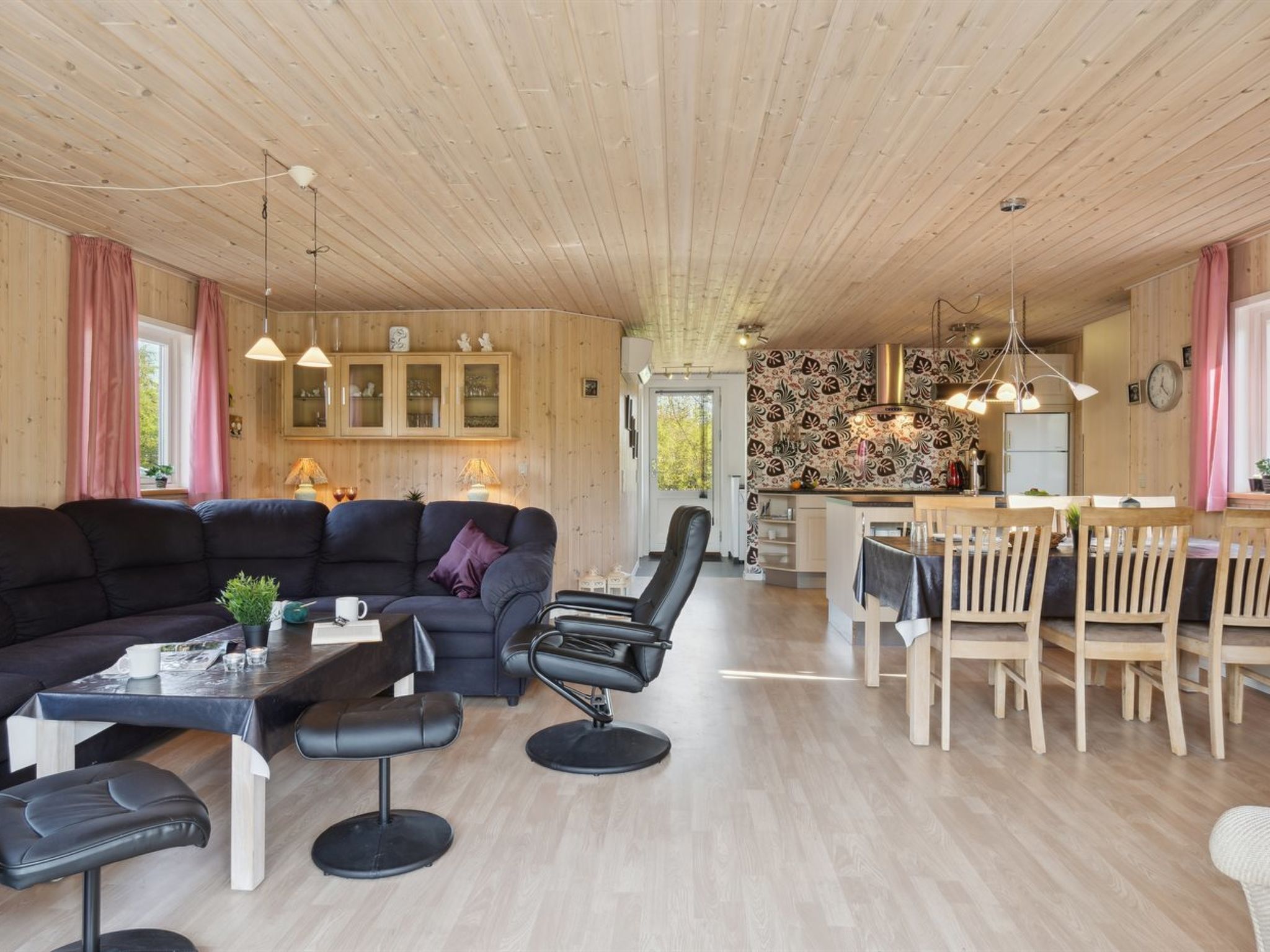 "Letizia" - 700m from the sea - Binnen
