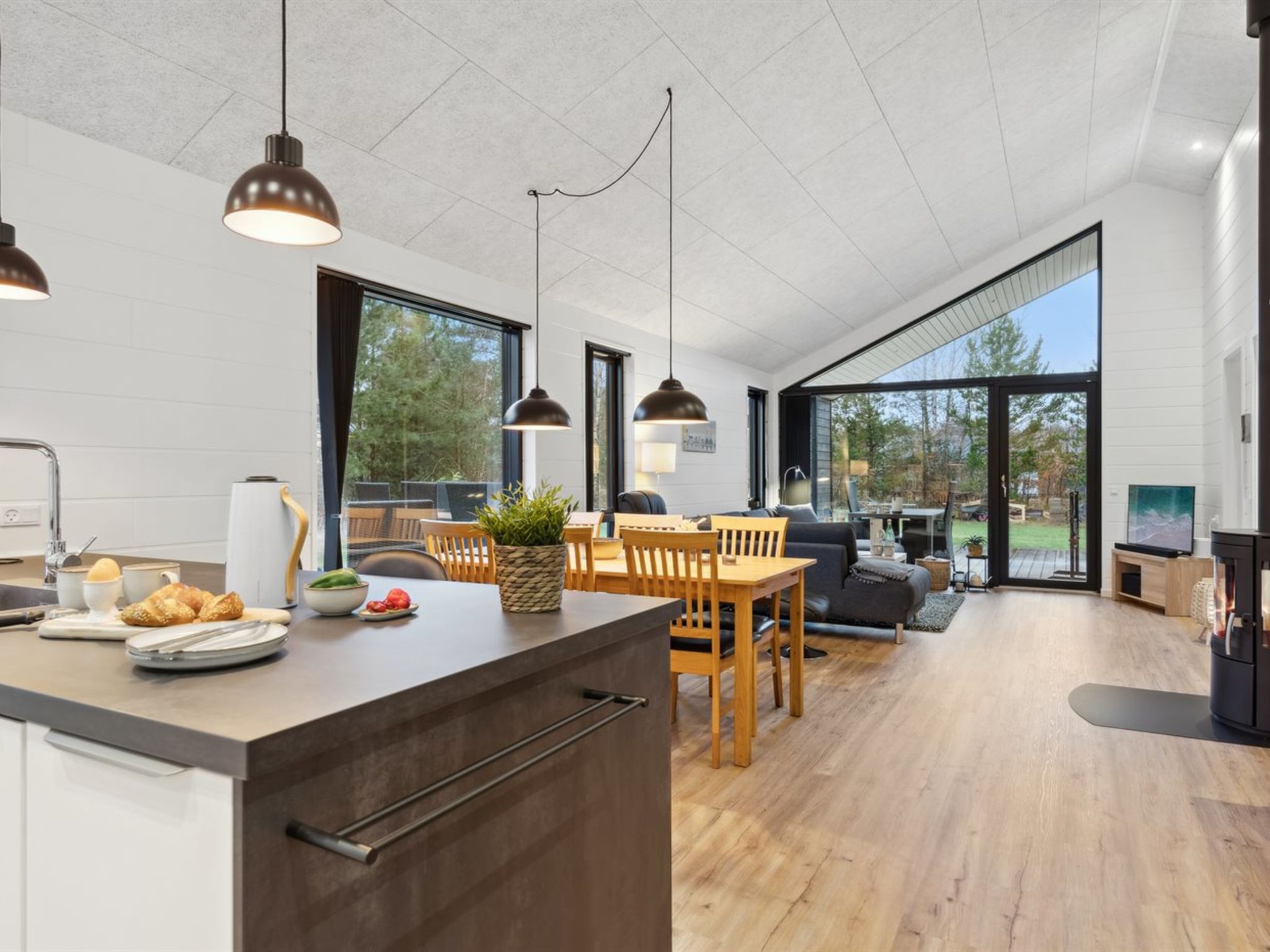 "Skakke" - 900m from the sea-Inside