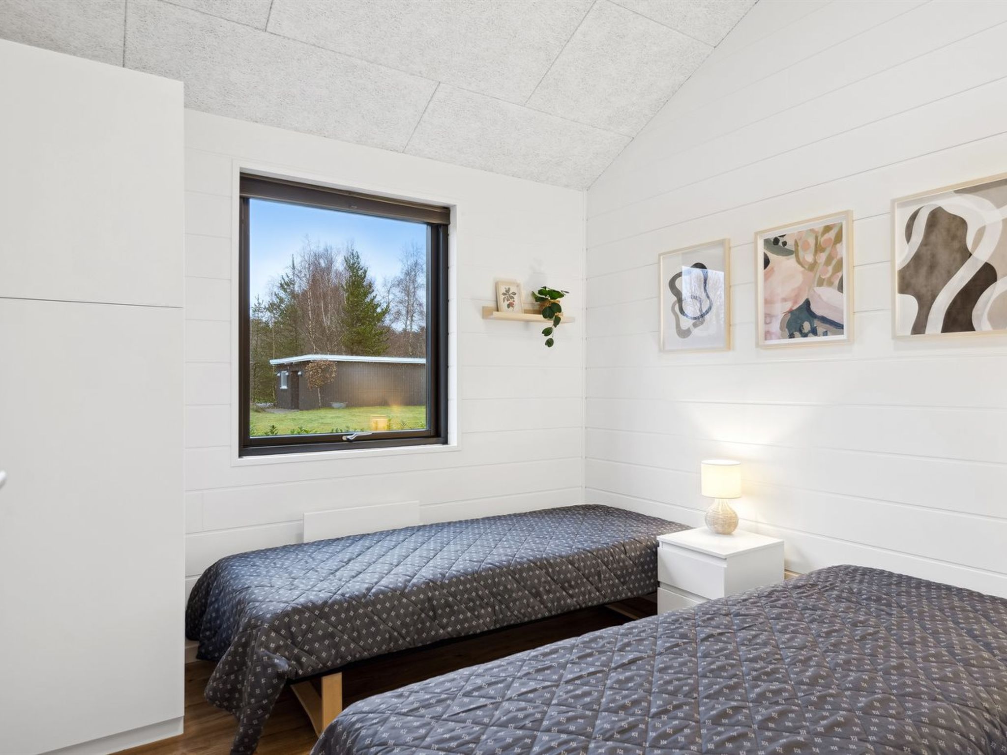 "Skakke" - 900m from the sea-Inside