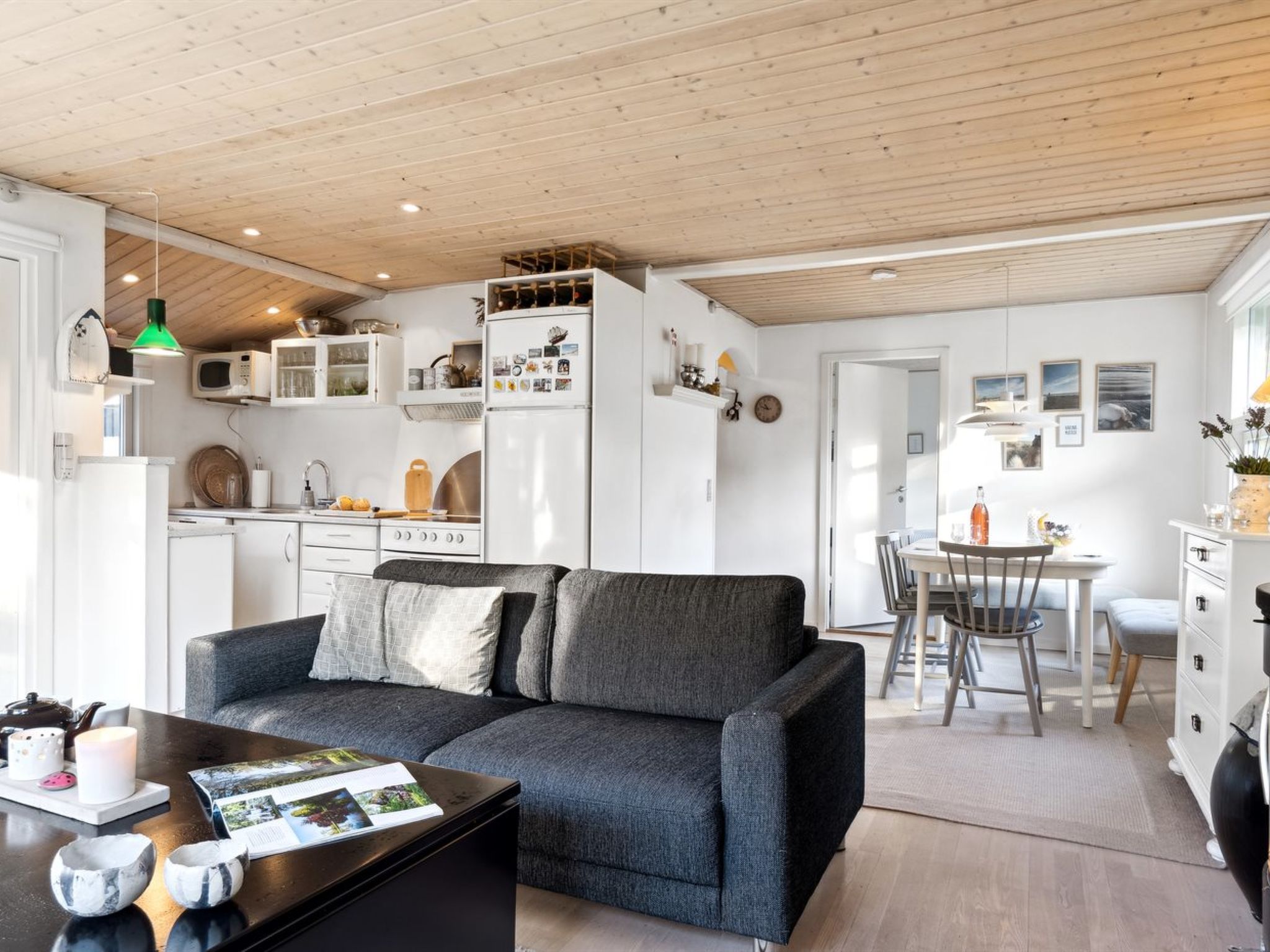 "Spurv" - 750m from the sea-Drinnen